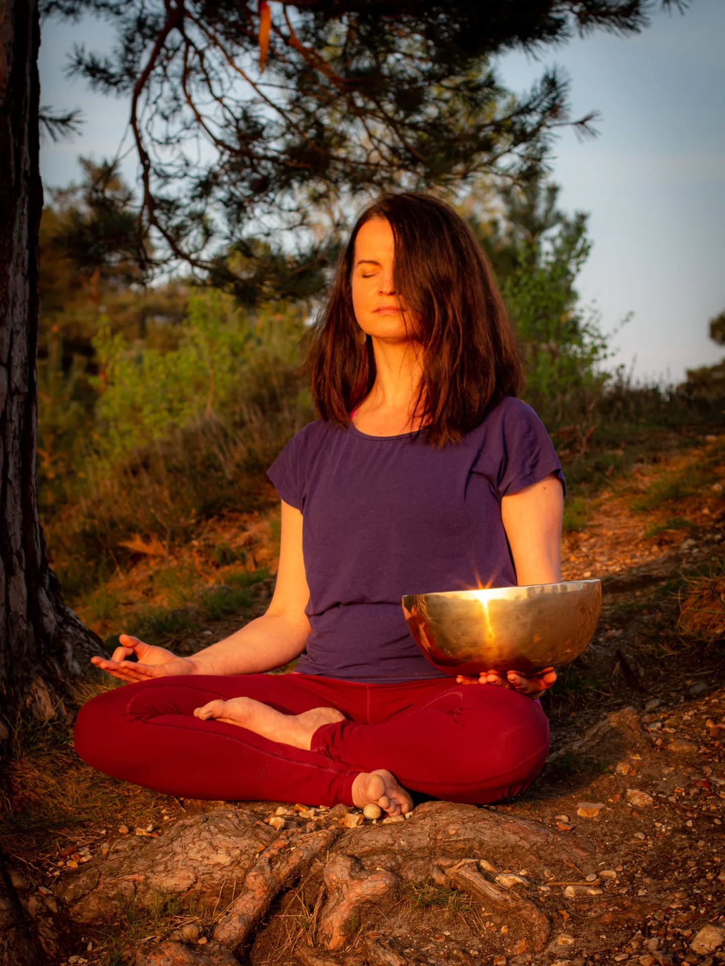 As the year reaches its peak of light at the Summer Solstice, we invite you to join us in an intentional pause - an opportunity to appreciate and experience the richness that emerges when nothing more needs to be added, fixed, or achieved.
✨ Life as it is, in its fullness.✨
A good time to reflect on what we wish to carry forward into the second half of the year.
✨ Sunday Sound Bath, on the 21 of June, at 6:30pm at @loveyour.studio in Farnborough. Booking via the website.
📸 by @marialgeo
#summer #solstice #pause #reflection #light