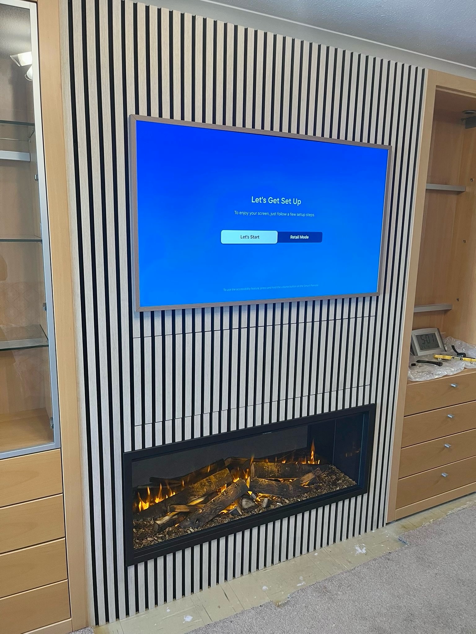 From paper and plans to reality, swipe to see how we imagined it first, and what our customer started with 👉🏼
Our Bexleyheath based customer needed a modern storage solution that fitted around their existing cabinets, and could neatly hide their electrical clutter.
The easy part? Sourcing them the best electric fire on the market to compliment their new setup. It could only be the Black Edition British Fire 1200, finished with their Finishing Trim.
The final look is an elevated setup, that meets their needs, and works in their existing space.
#mediawall #britishfires #electricfireplace #bexleyheath #bespokedesign