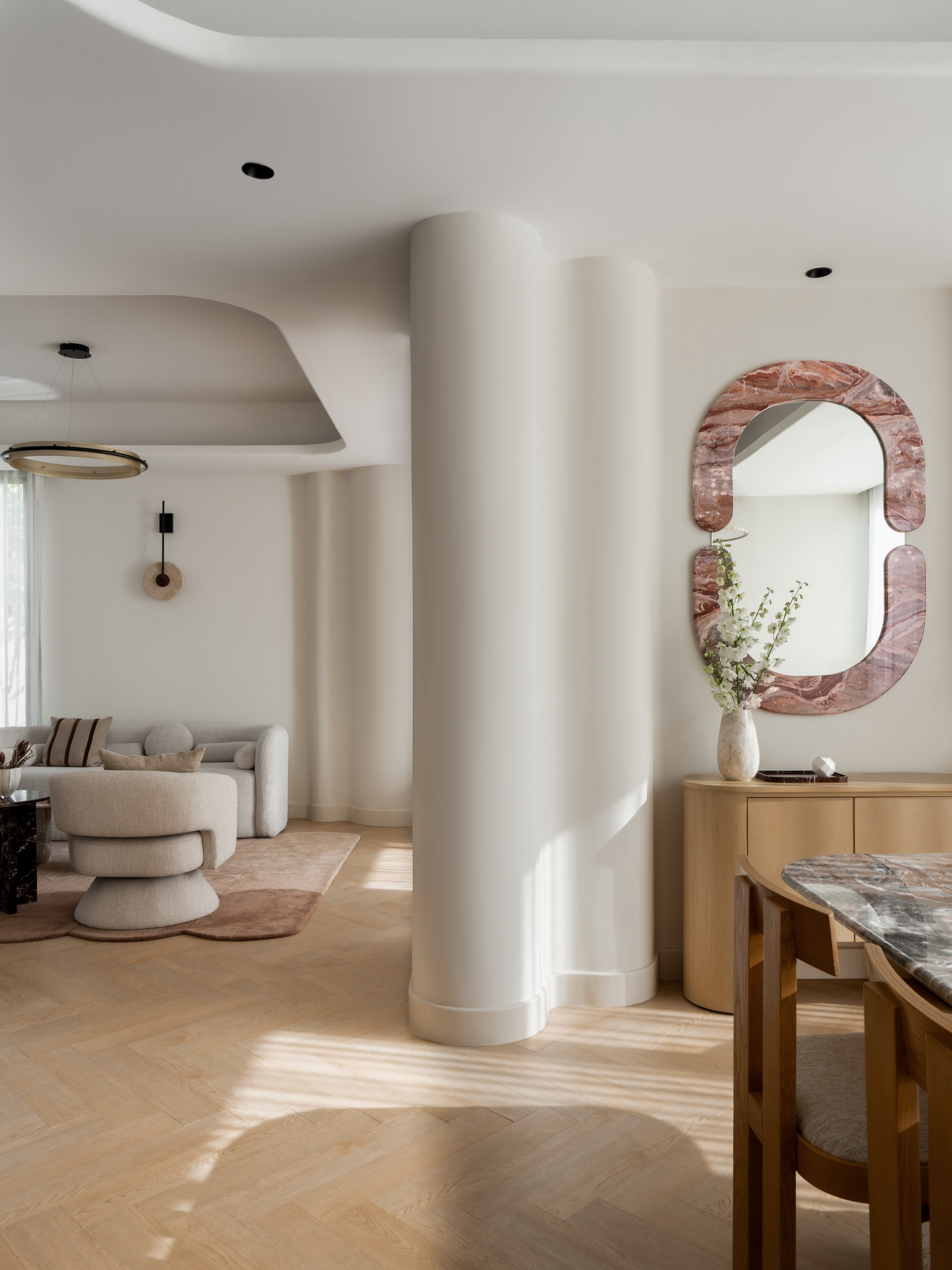 Thank you to @marieclairemaisonarabia for featuring Maison Terra, our new project in Tilal Al Ghaf.
A contemporary home shaped through clean architectural lines, softened through colour, texture, and identity.
Special thanks to @allegrasalvadoriloni for being such a warm and genuine voice in the design scene.
ꓚ I T I ꓛ
Design studio: @DOraTokaiDesigns
Project: Maison Terra
Bespoke furniture: @DOTobjects
Photos: @CasaMiaVisuals
#DoraTokaiDesigns
#DubaiInteriorDesigner
#InteriorArchitecture
#ResidentialInteriors
#MarieClaireMaison