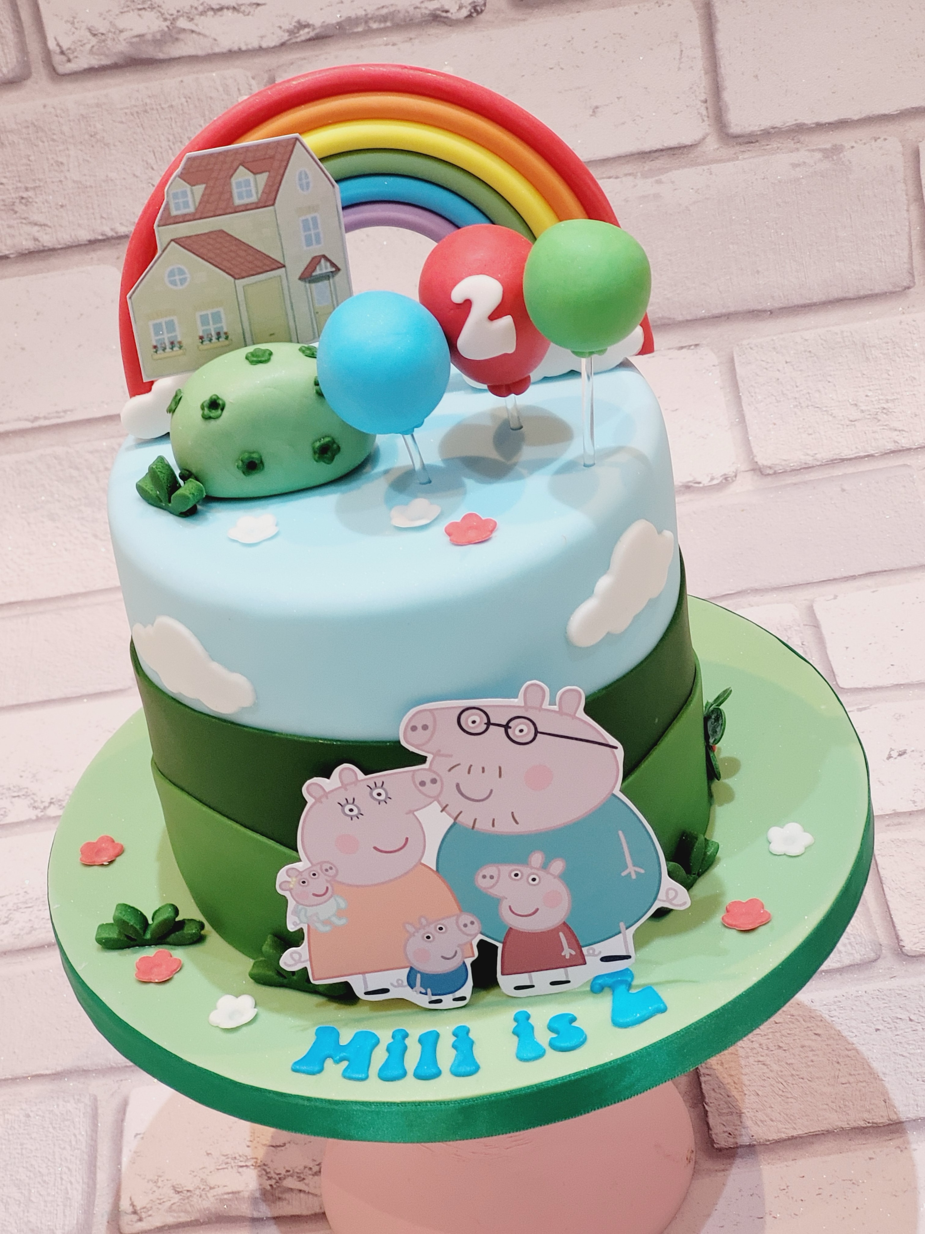 🐷🌈 A little Peppa Pig magic for a very special birthday! 🎂✨
This adorable rainbow-themed cake is packed with color, fun, and all the favorite Peppa Pig characters to make the celebration extra memorable. 💕🎈
#PeppaPigCake #BirthdayCake #RainbowCake #KidsParty #customcake