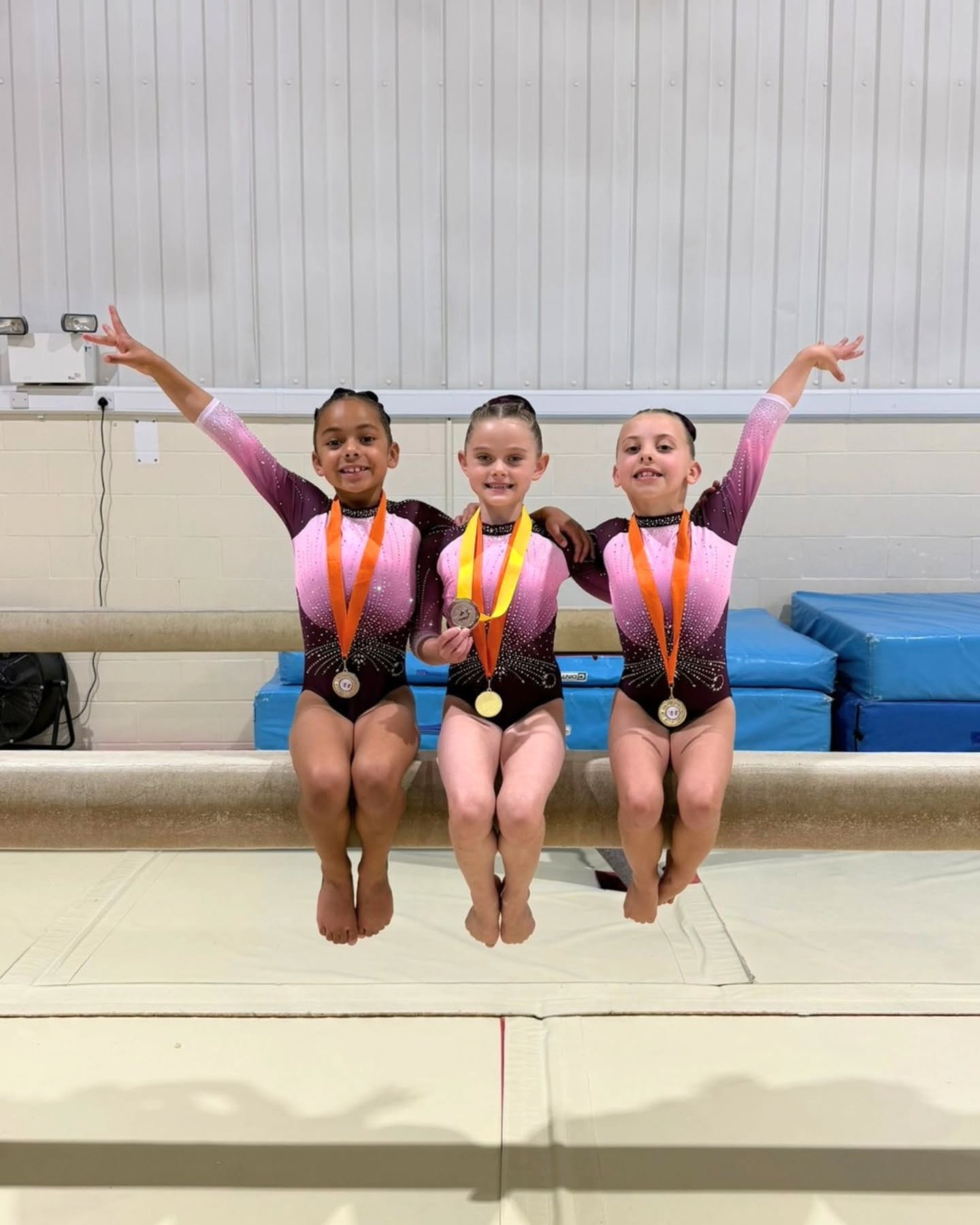 Pipers Vale Pearls 2026🤸♀️✨
Massive well done to all our amazing girls who competed on the 6th and 7th of June. Brilliant performances, fantastic team spirit, and smiles all round! 🌟
#PipersValePearls #GymnasticsLife #ProudCoaches #Teamwork #GymnasticsCompetition