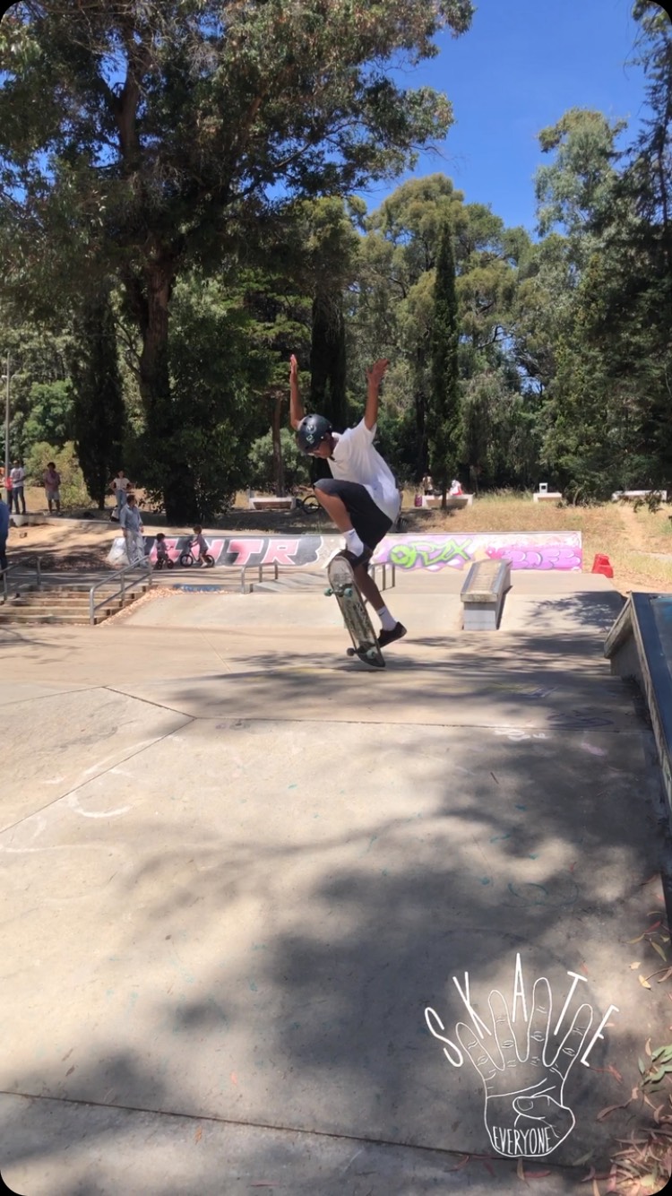 Toda manobra começa com uma tentativa!
Seguimos no foco, cada dia um pouco melhor 🤙🏽
.
.
.
#lisboa #aulas #skate #life #instamood