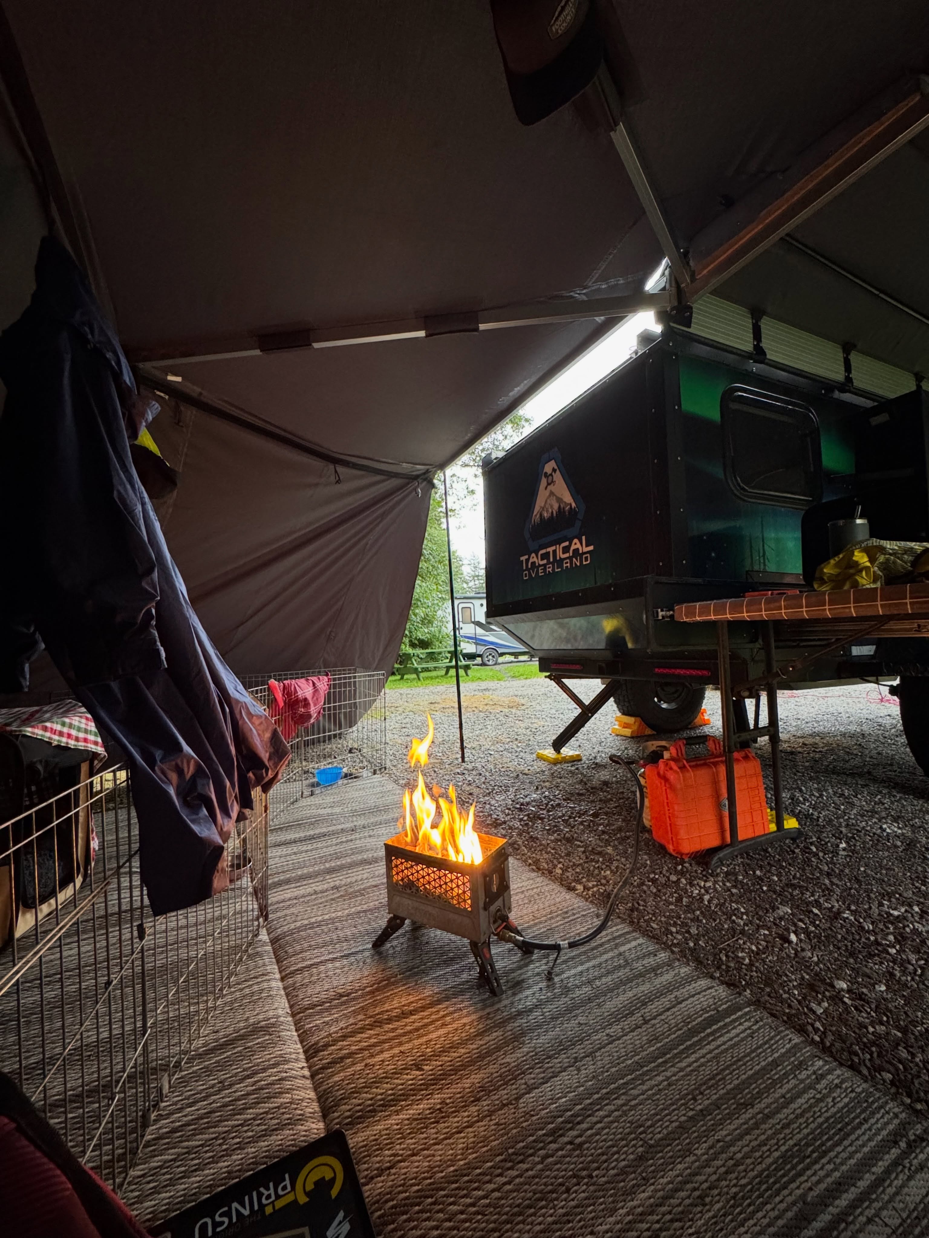 🌧️ Rain in the forecast? No problem.
When the weather changes, your adventure doesn’t have to. Our trailers are equipped with a 270° freestanding awning that provides an incredible 129 sq. ft. of coverage, giving you plenty of room to cook, relax, or gather without getting soaked.
Best of all, it can be set up by one person in under a minute, so you’ll spend less time setting up camp and more time enjoying it. Built with durable ripstop fabric, heavy-duty aluminum rafters, and designed for Canadian conditions, it’s ready for whatever Mother Nature throws your way.
#adventuretrailer #camping #overlander #alberta #exploremoreً