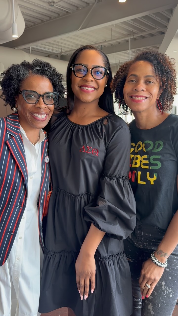 Happy Juneteenth from #NMACDST!
On June 14, we hosted a Juneteenth celebration led by our Black History Month Committee in collaboration with Catholic Charities and Alianza Dominican Cultural Center.
Thank you to everyone who helped make this celebration meaningful and memorable!
#NMAC1980 #NMACBHM #DST1913 #NMACinthecommunity