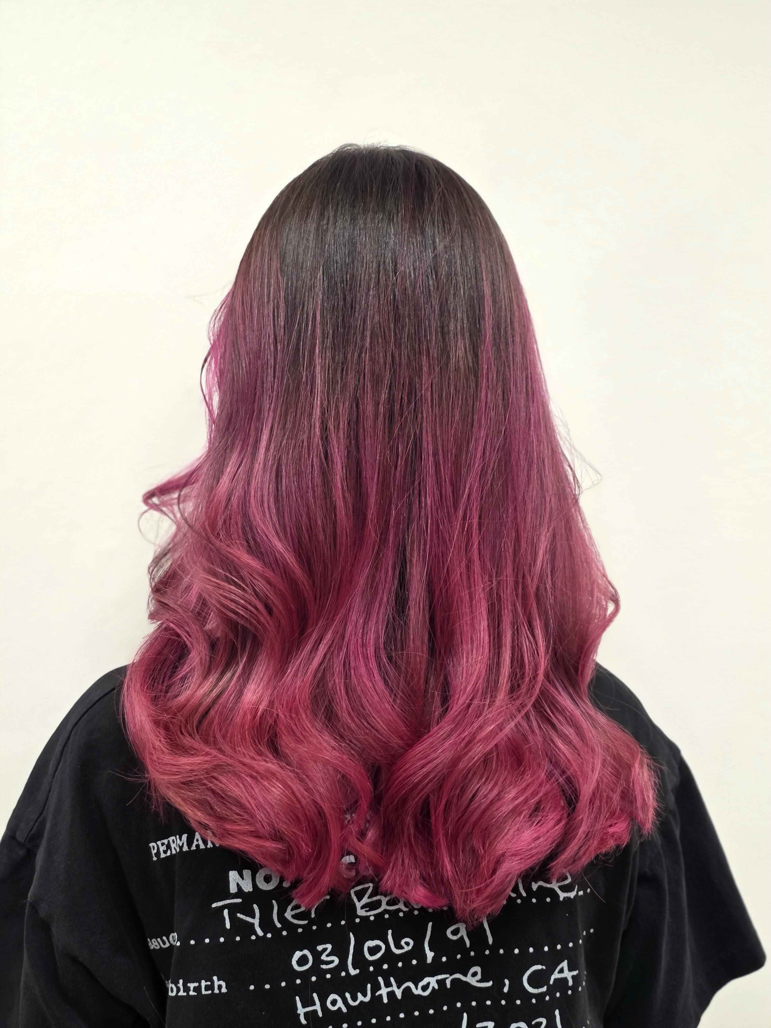 🌈 Cet été, faites le plein de couleurs chez Ryanhair ! ☀️
Votre nouvelle couleur vous attend…
💇♀️ Avec ou sans rendez-vous, dans le salon Ryanhair de votre choix
Par: Analiza
📍Ryanhair Ingeldorf
#ingeldorf #luxembourg #salondecoiffure #balayage