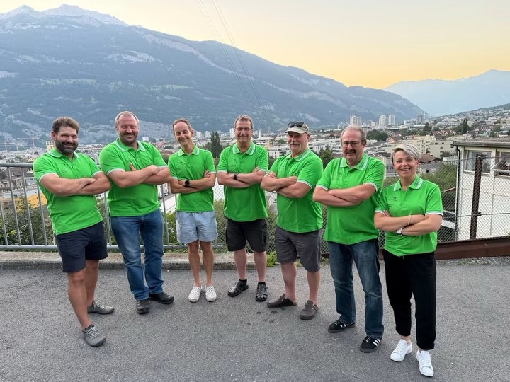 Ähnlich wie gestern das OK um seinen Präsidenten Erwin Plump blicken in dieser ruhigeren Woche auch wir bereits freudig voraus auf das nächste Kräftemessen in unserer Region, den Brambrüesch-Schwinget in drei Wochen (12. Juli).
Agenda zücken und eintragen, falls noch nicht erfolgt! ✍️
📸: SC Chur
#Schwingen #Tradition #Graubünden #Chur #Brambrüesch
@churtourismus @brambruesch