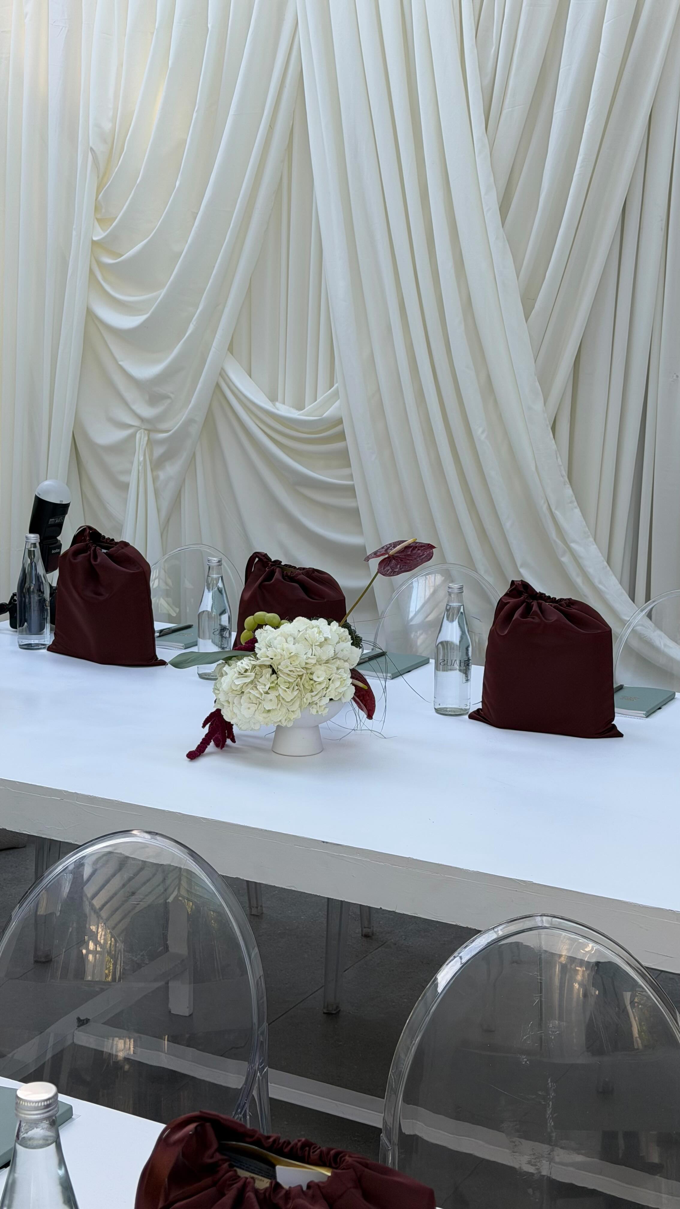 get your bookings in, it’s the last few weeks to use this beautiful backdrop 💌 #glasshausstudio #photographystudio #eventstudio #paarlstudio #paarl