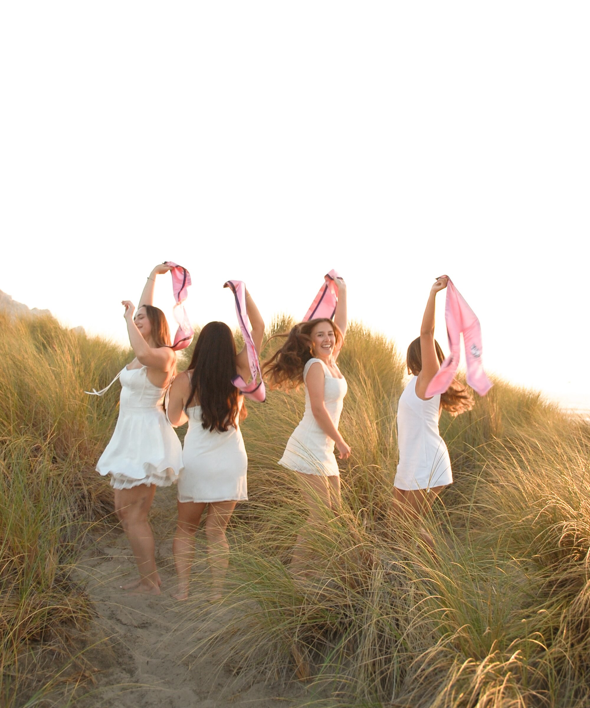 To our lovely seniors, we are so proud of all you have accomplished and can’t wait to see where life will take you next! Thank you for constantly being the big sisters our chapter looks up to. We are forever grateful for the love you have given these past few years and your legacy will continue to grow and inspire our chapter. While it’s hard to say goodbye, we know you’re all onto incredible things! No matter where you head to next, you will always have a home here at Theta Alpha! Congrats grads!
ITB always!
XOXO, DG⚓️🎓💌
#deltagammaslo #classof2026 #dg #deltagammaalumnae #seniors
