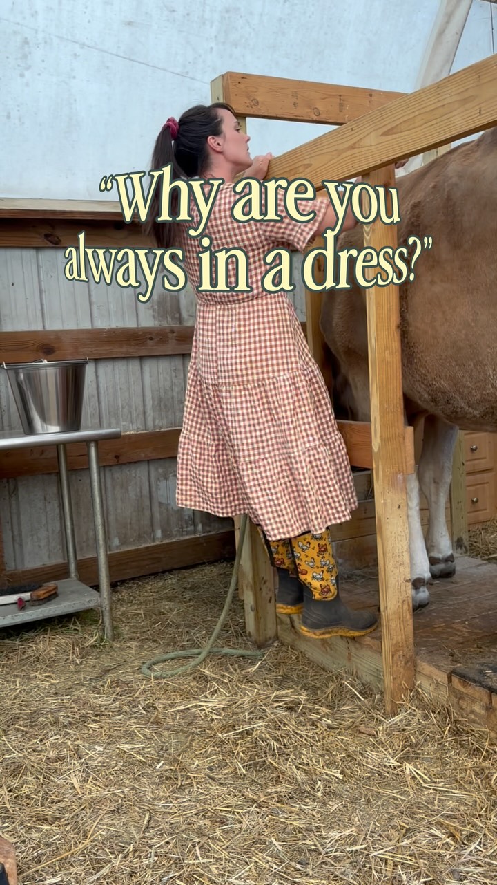 New people around here and I thought this was fitting to reshare ❤️
Dresses are comfortable, feminine, and fit all the stages of motherhood. From nursing, postpartum to pregnancy- I am not buying new clothes for each season and with dresses I haven’t had to.
The follow up is “are your girls allowed to wear pants” yup! They sure are, but maybe cause I am always in a dress they tend to copy that at the ages they are. But we have nothing against pants, being feminine is just fun 🙌🏻❤️
I love @littlecottonwood, I also have supported smaller shops where moms make skirts/dresses for extra income too!
#dresses #farmlife #motherhood