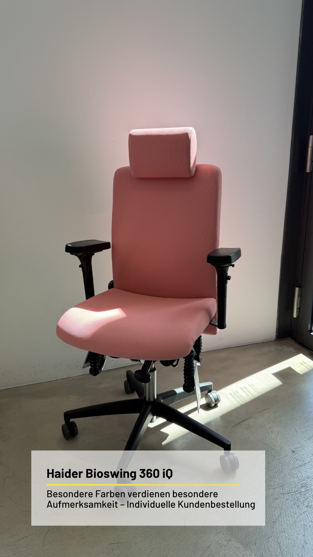 Diese Woche kam ein echtes Highlight bei uns in Neumarkt an:
Eine Kundin hat sich für den @haider.bioswing Bürostuhl 360 iQ entschieden und diesmal in einer ganz besonderen Farbe! 🎨
Als Büroexperten liegen uns Ergonomie und gesundes Arbeiten besonders am Herzen. Umso mehr freut es uns, dass wir seit langem eine gute Fachhandelspartenschaft mit Haider Bioswing pflegen dürfen.
Wir wünschen ganz viel Freude und vor allem entspanntes Arbeiten mit dem neuen Bürostuhl! 💺
#ergonomie #bürostuhl #gesundarbeiten #bioswing #neumarkt #büroexperten #officevibes #haiderbioswing #ergonomie #ergonomischessitzen #grasenhiller