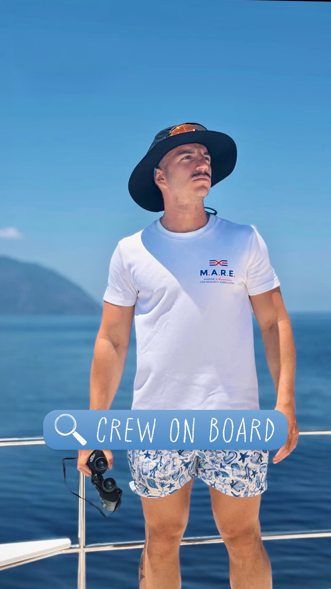 Ti presentiamo Lorenzo 🤝🏻
Biologo marino e content creator, Lorenzo è a bordo come Ambassador di @oneoceanfound per raccontare il Progetto M.A.R.E., promuovere la tutela degli ecosistemi marini e sensibilizzare la sua community sull’importanza di proteggerli. 🌊
~
Meet Lorenzo 🤝🏻
A marine biologist and content creator, Lorenzo is on board as an Ambassador for @oneoceanfound to share the M.A.R.E. Project, promote the protection of marine ecosystems, and help raise awareness about the importance of preserving them. 🌊
A project by @cvcaprera
Scientific partner @oneoceanfound
#progettoMARE #aboutMARE #CentroVelicoCaprera
#MarineResearch #RespectTheOcean