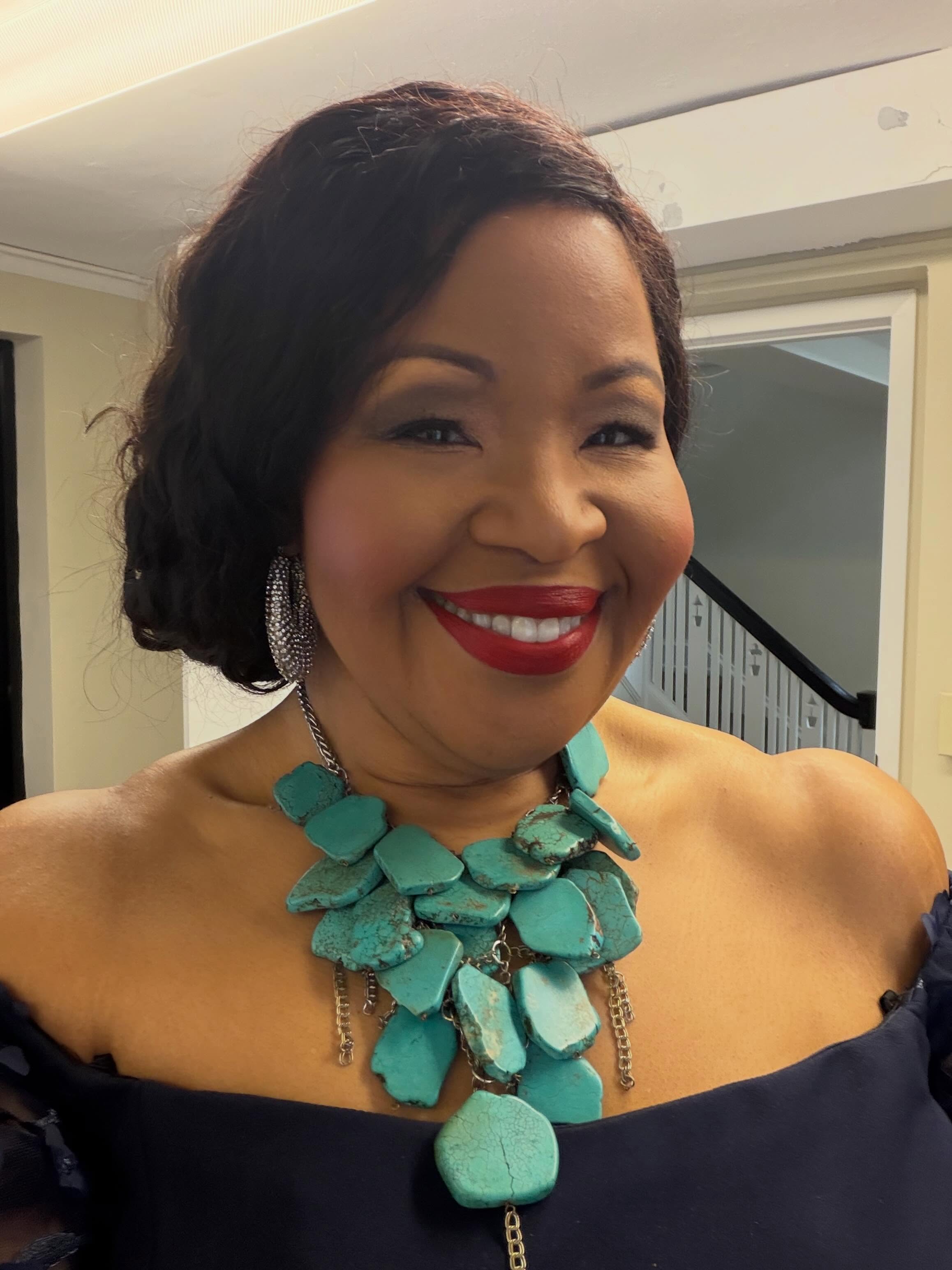 This necklace has been with me for 15 years and she still makes a statement!! Purchased at @nakamolchicago It always brings me good luck each and every time I wear her! #opera #concert #statementjewelry #laslacksoprano