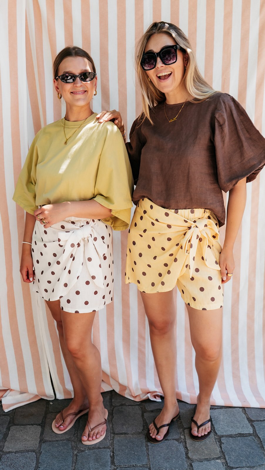 Great minds think alike 🤪matching outfits van onze Jovi rokshortjes! Heel cute 🤍🤍
www.juliabybb.com
#juliabybb #juliareel #juliabybbcom #webshop #matching