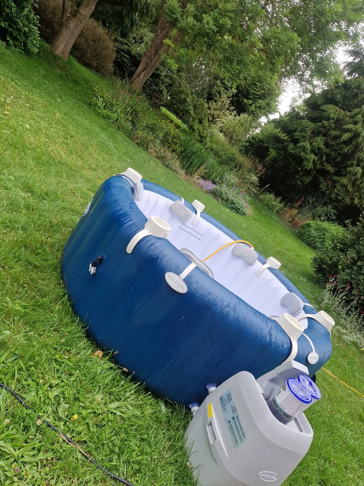 Booked yesterday afternoon. Delivered and ready to enjoy by 8:30am this morning. 💦🔥
When you hire from London's largest hot tub rental company, you're not just getting a hot tub – you're getting reliability, experience, and a team that goes the extra mile to make it happen.
Last-minute booking? No problem. We always do our best to accommodate.
📍 London & Surrounding Areas
🌐 Book now: www.bubblesldn.co.uk/booking-form
#BubblesLDN #HotTubHire #LondonHotTubHire