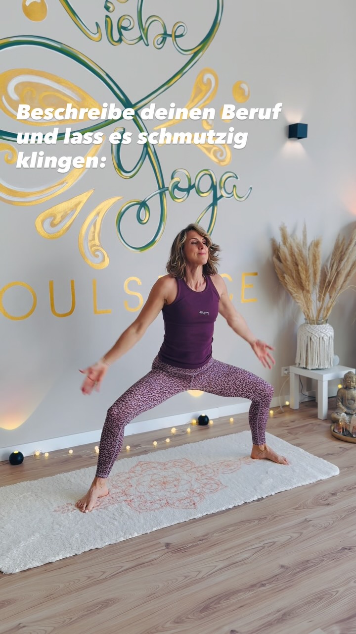 Ein bisschen Spaß muss sein 😎😏.
#ichliebeyoga #yogaliebe #yogalehrerin #yogafunny #yogastudio
