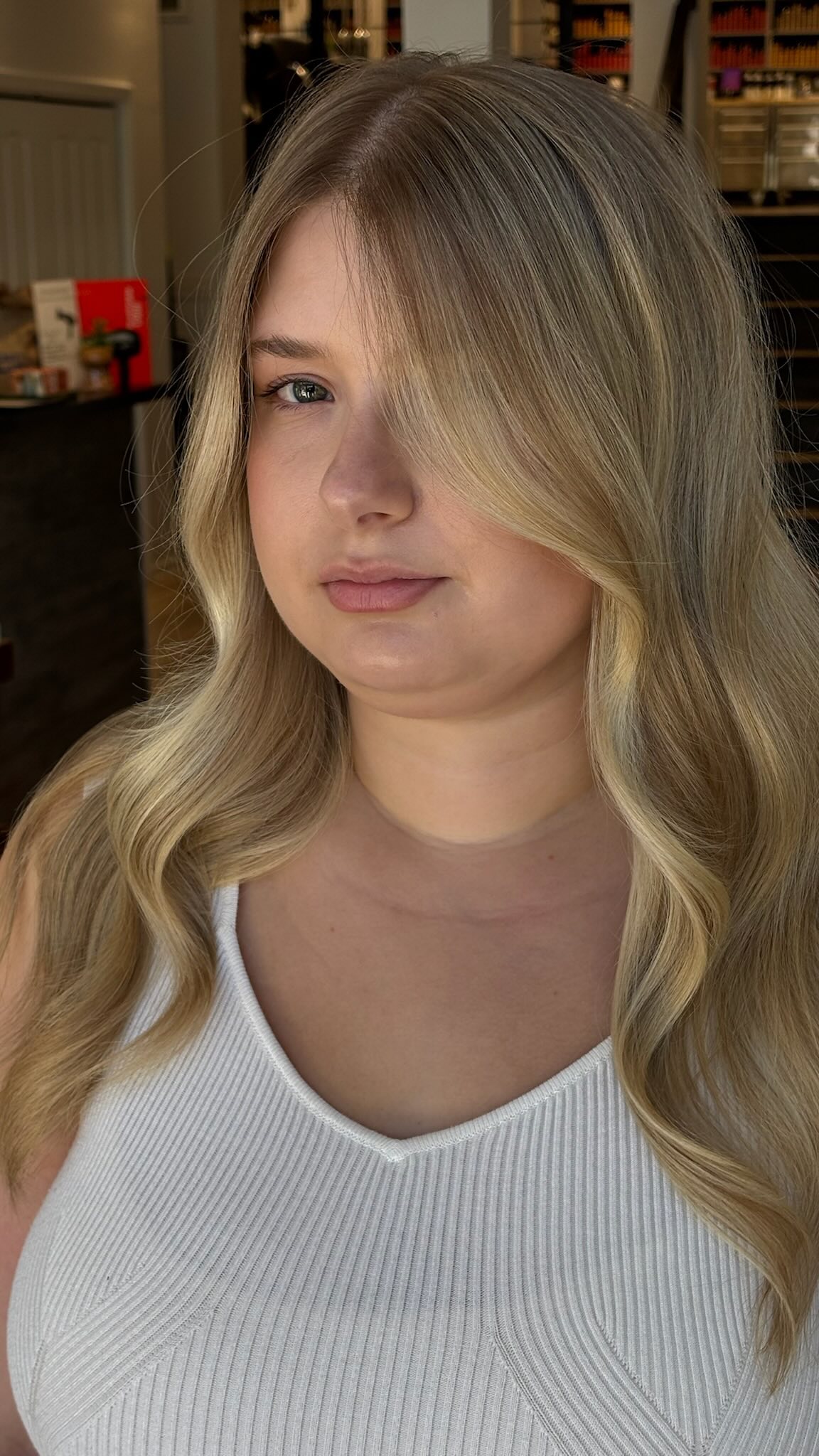 Blondes. Blondes. Blondes.
We can’t get enough! Book your appointment online 24/7 using the link in our bio or call 773.525.8800 ✨
Stylist @jpdoeshair
Color achieved with @allnutrient
#robertjeffreysalon #robertjeffreylakeview #lakeviewsalons #roscoevillagesalon #lincolnparksalons