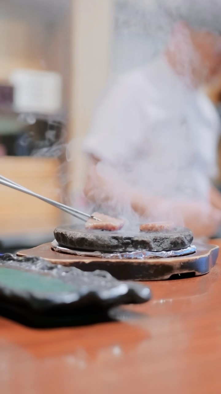 One course sets the tone. The next takes it somewhere new. 🍣✨
Experience omakase as it unfolds at #Minamoto, with each dish thoughtfully prepared to build on the one before it.
#BellevueWA #seattlefoodies #seattlewashington #washingtoneats