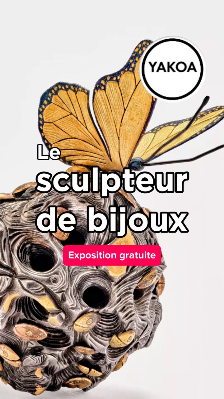 Jusqu’au 4 octobre 2026, l’École des Arts Joailliers de Paris met à l’honneur Daniel Brush. L’exposition rassemble plus de 75 créations – bijoux, sculptures et dessins – dont plusieurs sont présentés au public pour la toute première fois après avoir quitté son atelier new-yorkais. Difficile de mettre Daniel Brush dans une case. À la fois sculpteur, dessinateur, philosophe, orfèvre et joaillier, il a construit un univers unique en mêlant art, réflexion et savoir-faire. Autodidacte et profondément indépendant, il explorait sans cesse les liens entre la matière, la lumière et la ligne, des éléments qui traversent toute son œuvre. L’exposition nous invite à entrer dans la pensée de l’artiste et à découvrir les questions qui l’ont animé toute sa vie : un bijou doit-il forcément être porté ? Peut-il être une œuvre d’art à part entière ? Où s’arrête la joaillerie et où commence l’art ? Cette expo, c’est l’occasion de découvrir un créateur qui a complètement repensé notre regard sur le bijou.
——
✨ Ecole des Arts Joailliers
📍Hôtel de Mercy-Argenteau, 16 bis, boulevard Montmartre - Paris 9
Du mardi au dimanche, de 11h à 19h, dernière entrée à 18h15
Nocturne jusqu’à 20h30 le jeudi, dernière entrée à 19h45
L’exposition est fermée du 5 au 10 juillet inclus, le 14 juillet et les 15 et 16 août
🎟️ Inscription gratuite via le lien disponible depuis le profil de mon compte
📸 photo d’introduction : B.Chelly
#createurdebijoux #bijouxcréateur #fashionparis #doitinparis #addesign