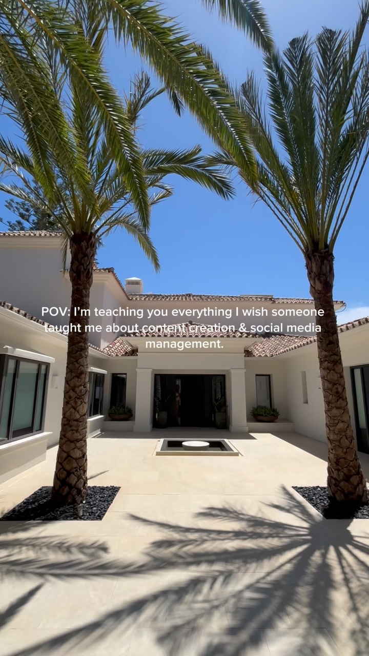 Learn directly from my experience in content creation and social media management, with guidance personalized just for you.
•
Reach out via DM or email to learn more about my #masterclass ✔️
•
#marbella #socialmediamanagement #sommerlife #socialmediacourse