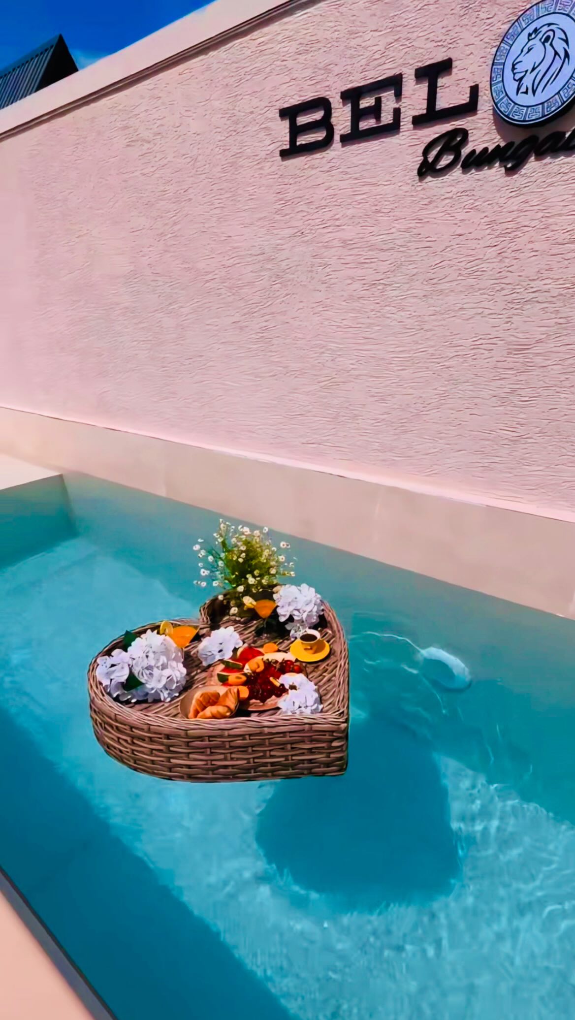✨ Biraz dinlenmek, biraz yenilenmek, biraz da Beloris… 🏡
✨ Huzurun yeni adresinde yerinizi ayırtın.
🏡 Yeni konsept evlerimiz ve çocuk havuzlu seçeneklerimizle Beloris’te ayrıcalıklı bir konaklama sizi bekliyor.
📍 Beloris Bungalov | Samsun
📞0549 880 55 90
#BelorisBungalov #SamsunKaçamağı #AileTatili