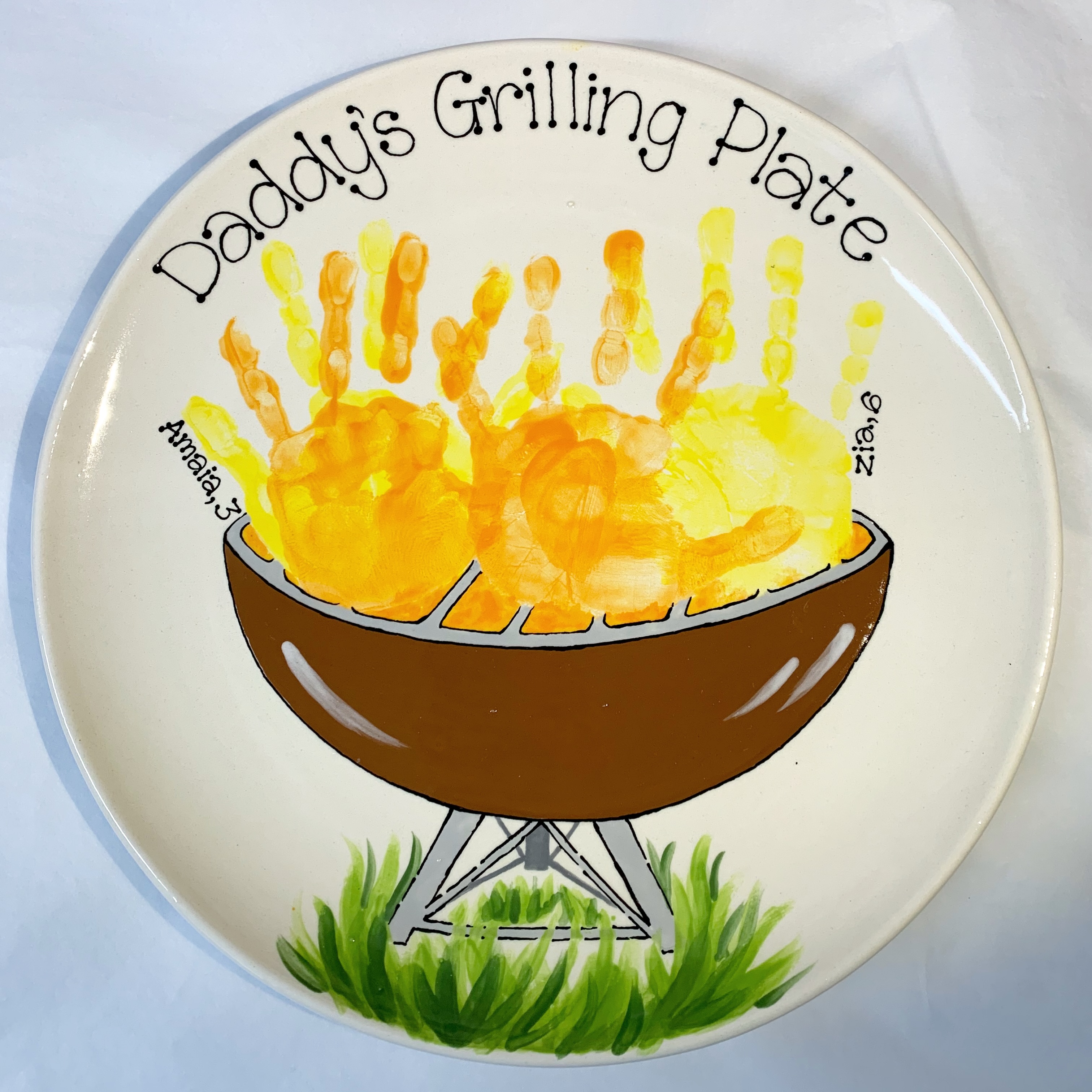 Happy Father’s Day!
We’ve seen lots of wonderful creations come through the kiln for lots of special people and we hope everyone is enjoying the day with their loved ones