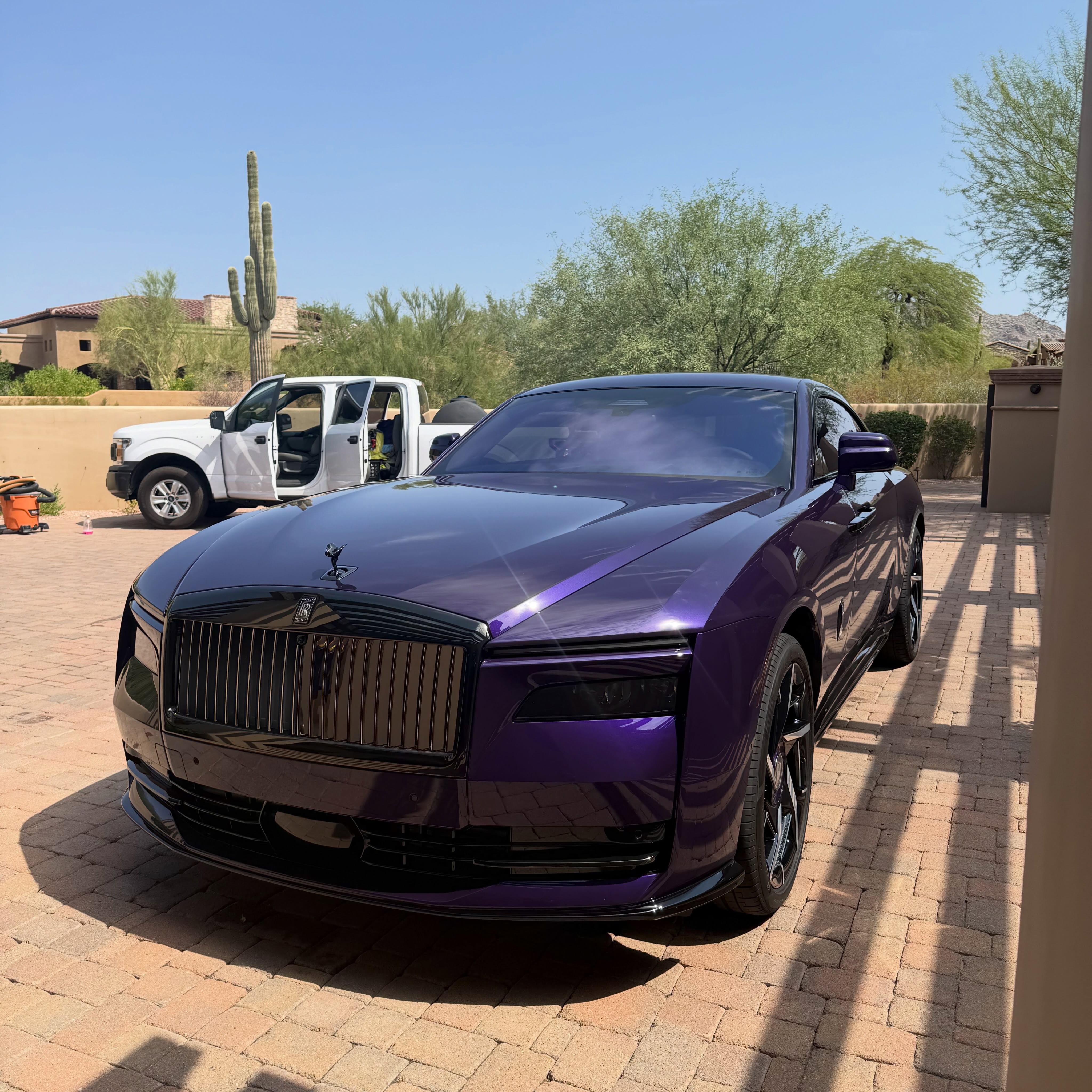 Rolls-Royce Spectre by Fly Detailing š«§
With our Silver Package āØš
Perks of Our Silver Package
Bronze Package +
Clay Bar Treatment š
Full Wax āØ
& Deep Cleaning of Interior & Exterior š«§
ā¢
#flydetailing Keeping Your Cars Clean Since COVID-19
š²Call 262.955.3940 or DM Us To Book Today!
šScottsdale, AZ
ā¢
Ceramic Coating
Tint
PPF/Clear Bra
Rim Protectors
Ambient Lighting
Starlight Headlners
ā¢
ā¢
ā¢
ā¢
ā¢
#autodetailing #detailing #arizona #scottsdale scottsdalearizona sedans car mobiledetailing mobile mobileautodetailing carsofinstagram cars carswithoutlimits