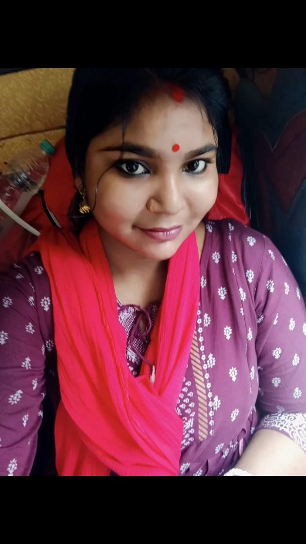 We've met Seema before, she's Samrat's wife, who I met through Urban Clap! It's such a small world, but also, it's about the difference you can make in another person's life.
Taravali isn't about glamor, trends, or hypes. It's about healing, consistency, and intention ❤️
It's about being exclusive.
It's about choosing fresh over stale products.
It's about choosing yourself.
I'm so grateful for Seema and Samrat, and I'm happy that I'm able to help her fall in love with her skin, all over again ❤️
With gratitude,
Lakshita