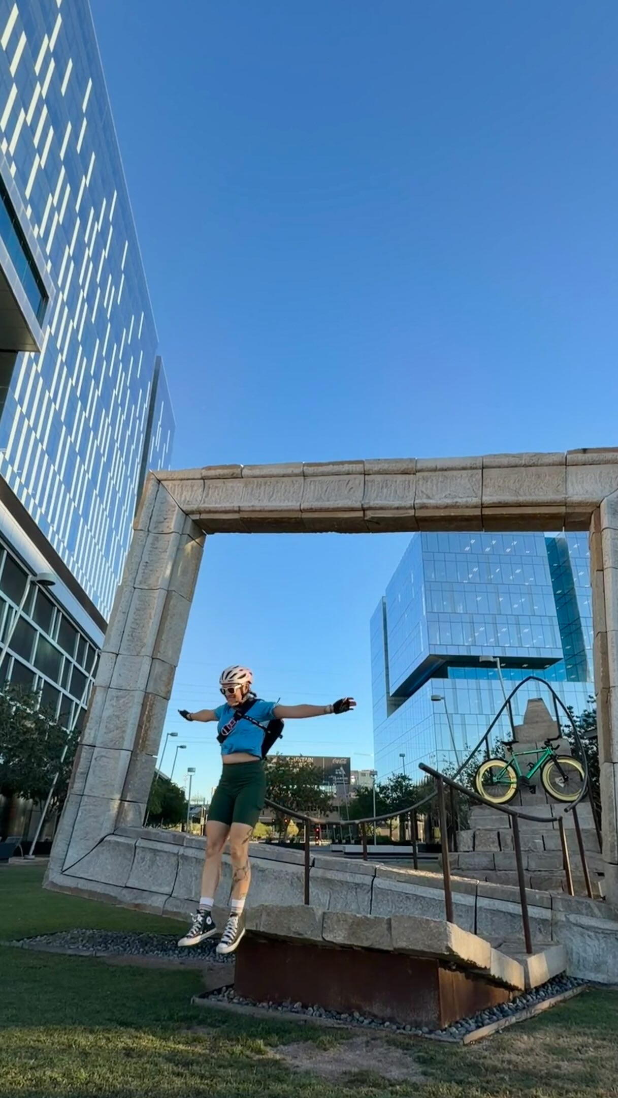 Summer nights in PHX hit different when you’re just a group of friends on bikes with nowhere to be. Toured the art + architecture at ASU Tempe with @phxfold and honestly? Felt like being a kid again.
🚲✨ Find your people and ride.