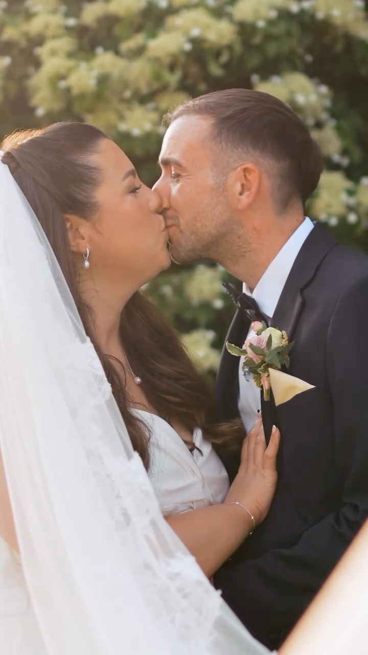 Efa & Mike 🥂 27.05.2026
An amazing day for Efa and Mike @talhenbont ❤️ Here’s a small glimpse at their day!
Diwrnod anhygoel Efa a Mike yn @talhenbont ❤️ Dyma olwg bach ar eu diwrnod!
#videography #northwalesweddings #unforgettablemoments #bride #wedding