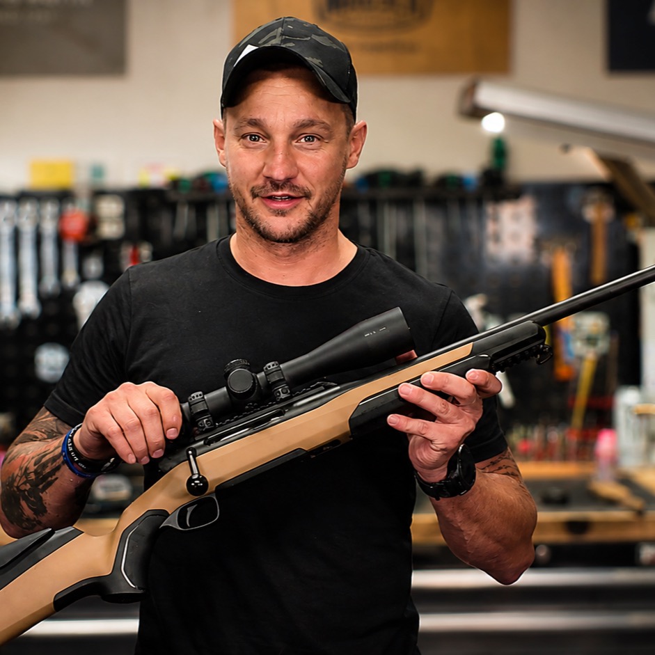Geradezug trifft Jagdpraxis. 🎯
Die neue Steyr RMS Wild verbindet österreichische Waffenbau-Tradition mit moderner Jagdtechnik. Für "Schuss & Stille" hat Waffenexperte David von Alpen Adria Jagd die RMS Wild ausführlich getestet – vom ersten Eindruck bis zur Präzision auf dem Schießstand.
Kann die Steyr RMS Wild den etablierten Geradezug-Repetierern Konkurrenz machen?
Mehr dazu auf 👉 https://www.schussundstille.com