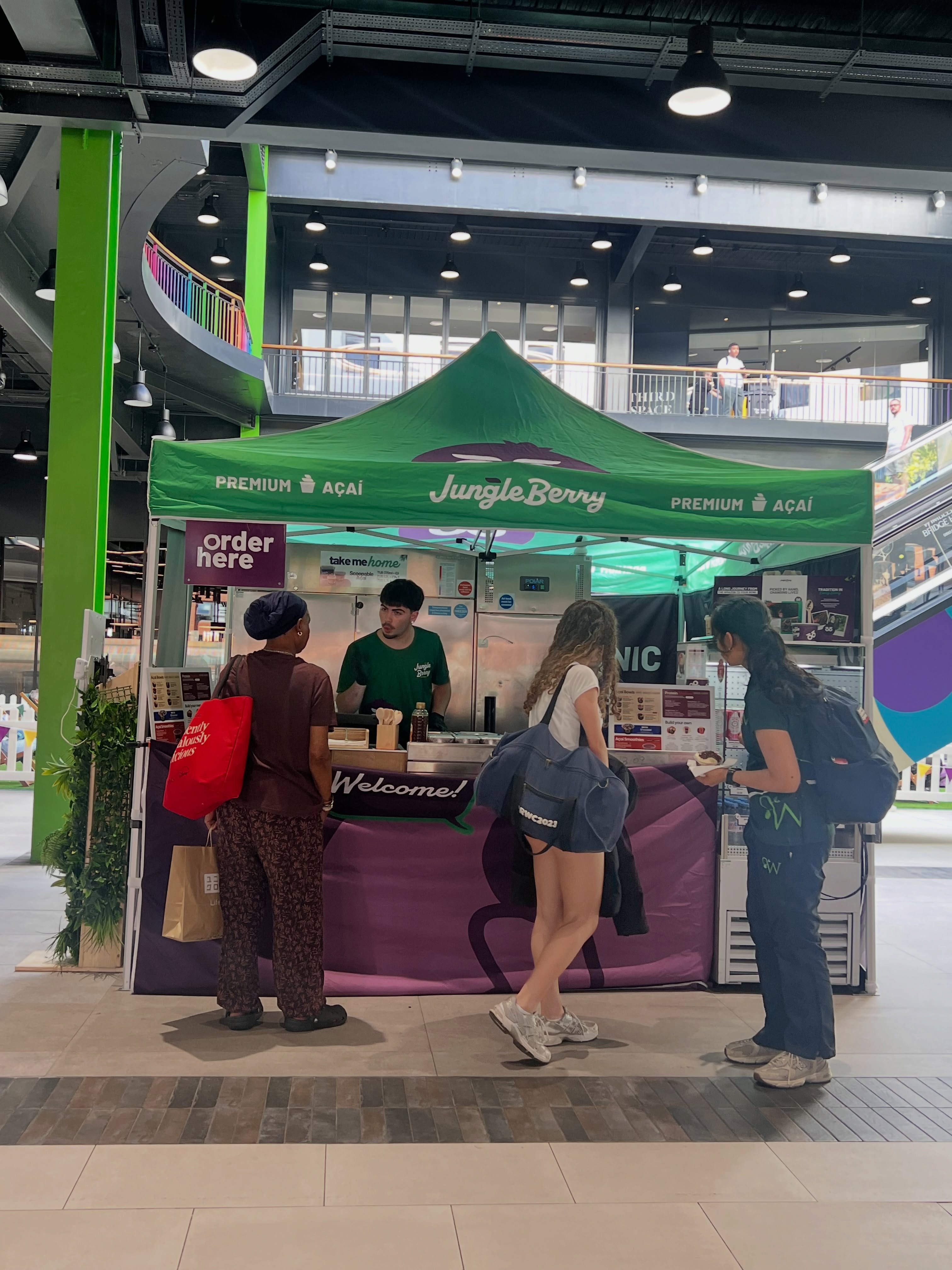 🎾 Wimbledon, we’re here.
The Jungle Berry experience has officially landed in Wimbledon with our brand-new pop-up! 💜
Whether you’re on your way to the tennis, exploring the area or simply craving something fresh, come and grab your favourite açaí bowl.
This is just the beginning… our new Wimbledon store is opening soon, and we can’t wait to welcome you.
See you at the pop-up!
#JungleBerry #Wimbledon #Acai #LondonEats #ComingSoon
