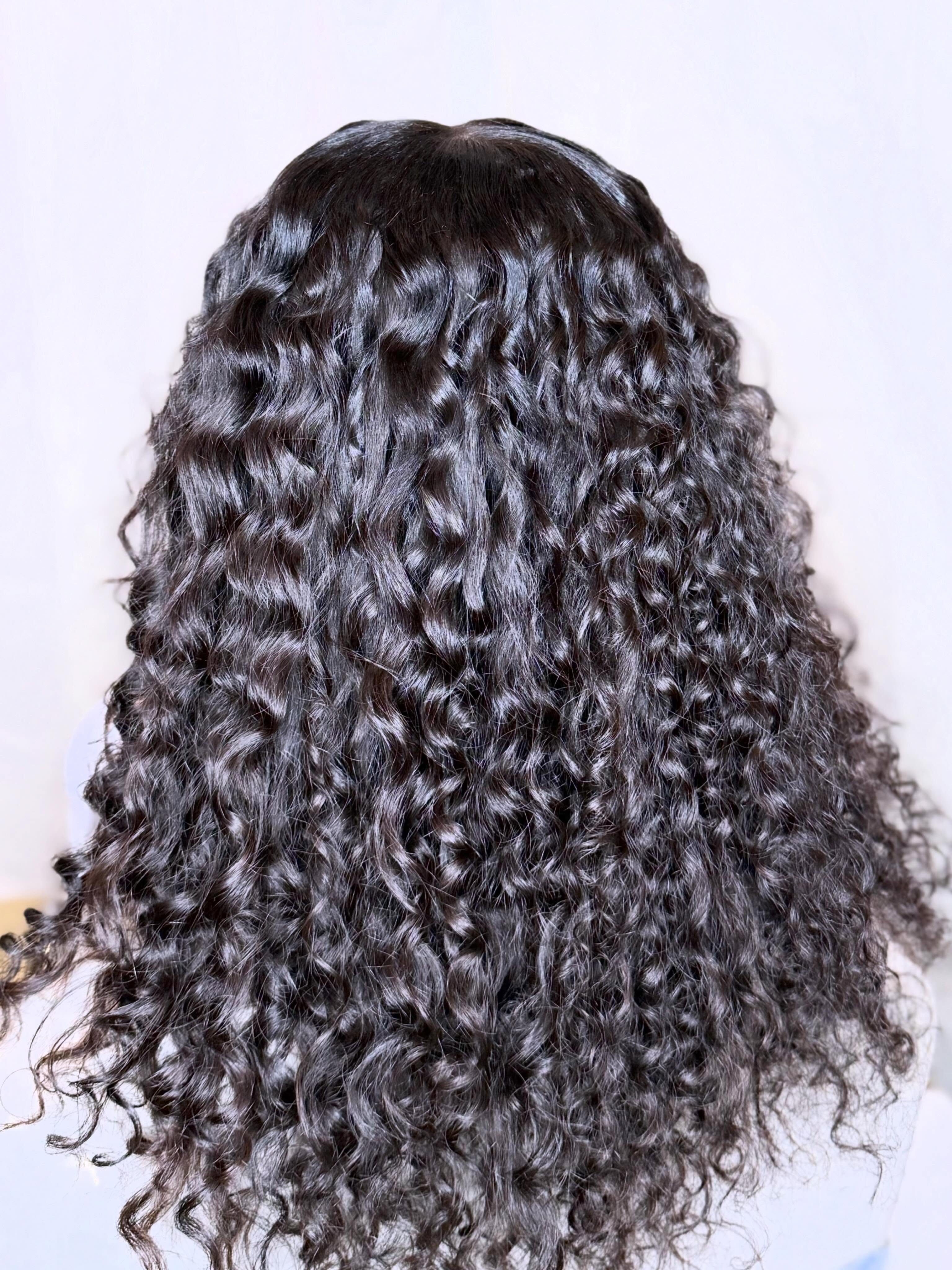 Your new favorite hair texture 😍! Swipe to see the bone straight transformation! Secured your hair for the summer yet?
Link in bio to shop the best #virginhair !
#flipoversewin #deepwavehair #middlepartsewin #summerhair