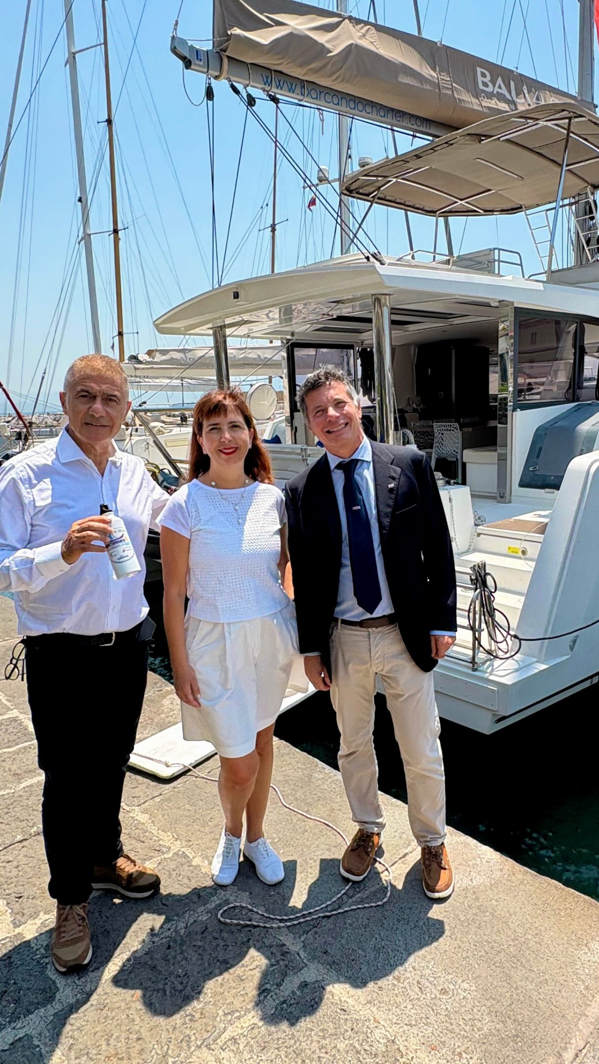 Napoli, ci vediamo presto. 💙⛵️ Intanto ci portiamo a casa una giornata di ricerca, confronti e nuove prospettive per il Mediterraneo. 🌊🔬
@ryccsavoia
~
Naples, see you again soon. 💙⛵️
In the meantime, we’re taking home a day filled with research, meaningful conversations, and new perspectives for the Mediterranean. 🌊🔬
@ryccsavoia
A project by @cvcaprera
Scientific partner @oneoceanfound
#progettoMARE #aboutMARE #CentroVelicoCaprera
#MarineResearch #RespectTheOcean