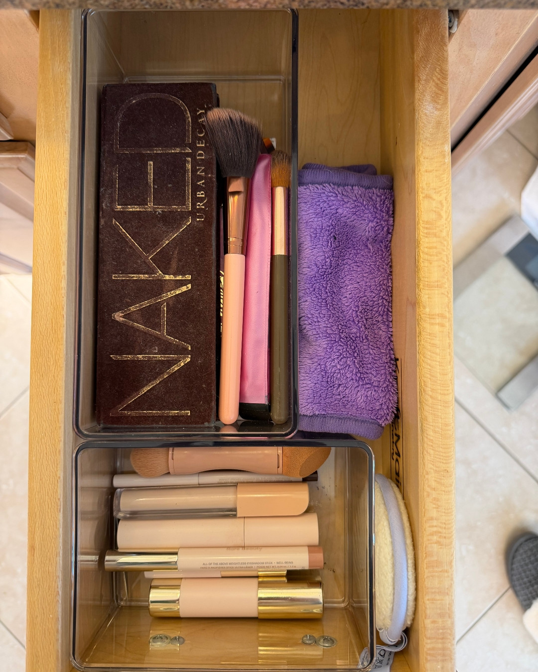 How you start your day matters more than you think.
And it usually starts right here.
When your bathroom drawers are cluttered, hard to navigate, or overfilled… your morning feels rushed before it even begins.
But when everything has a place?
Your routine becomes smoother, calmer, and a whole lot easier.
No digging.
No frustration.
No wasted time.
Just a space that supports you from the moment your day starts.
✨ Clear systems
✨ Easy access
✨ Better flow
Because organization isn’t just about your home… it’s about how your day feels.
👉 Ready to simplify your routine? Let’s create systems that work for you.
.
.
.
#YourChaosManaged #BathroomOrganization #MorningRoutine #OrganizedHome #DailyHabits #PalmCoastFL #StAugustineFL #JacksonvilleFL