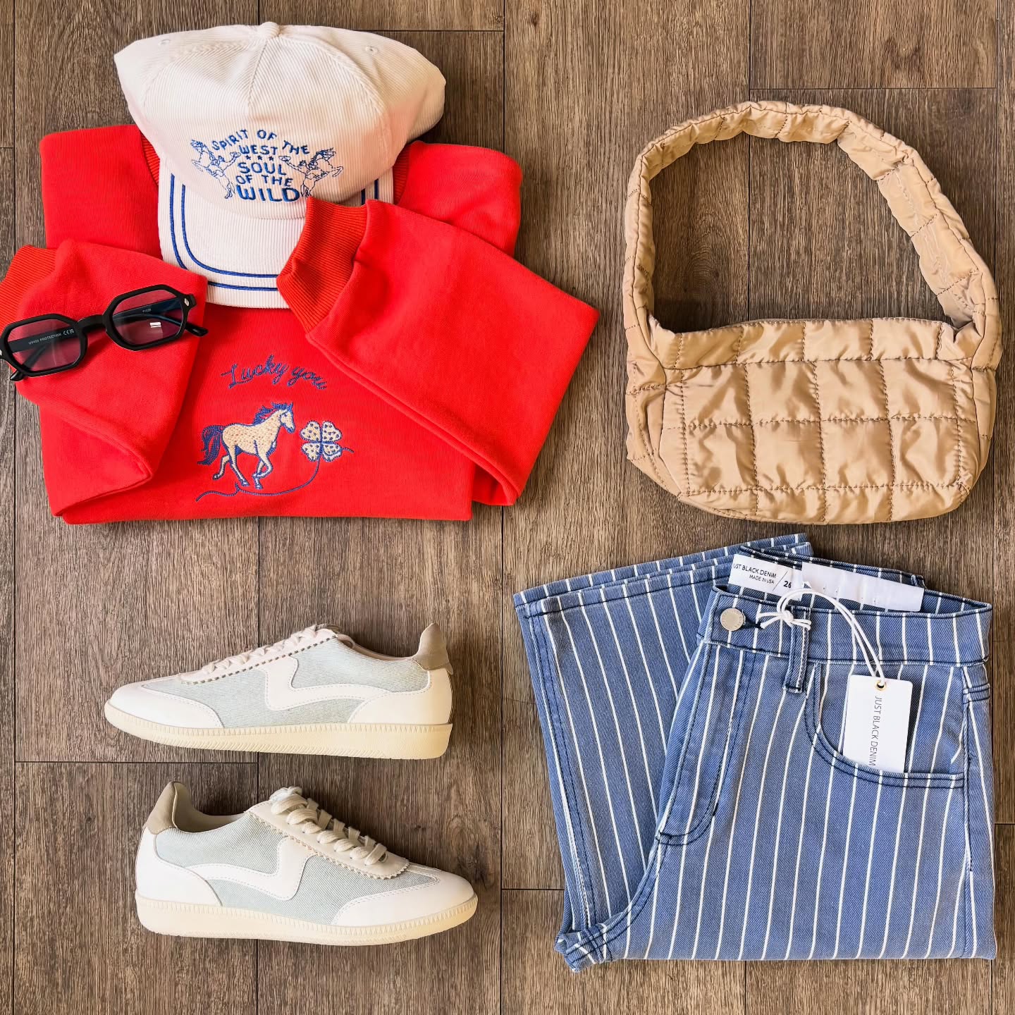 At @hightrashboutique lucky you 🧲💙
.
.
#ootd #summerstyle #shoplocal #shopsmall #hightrash