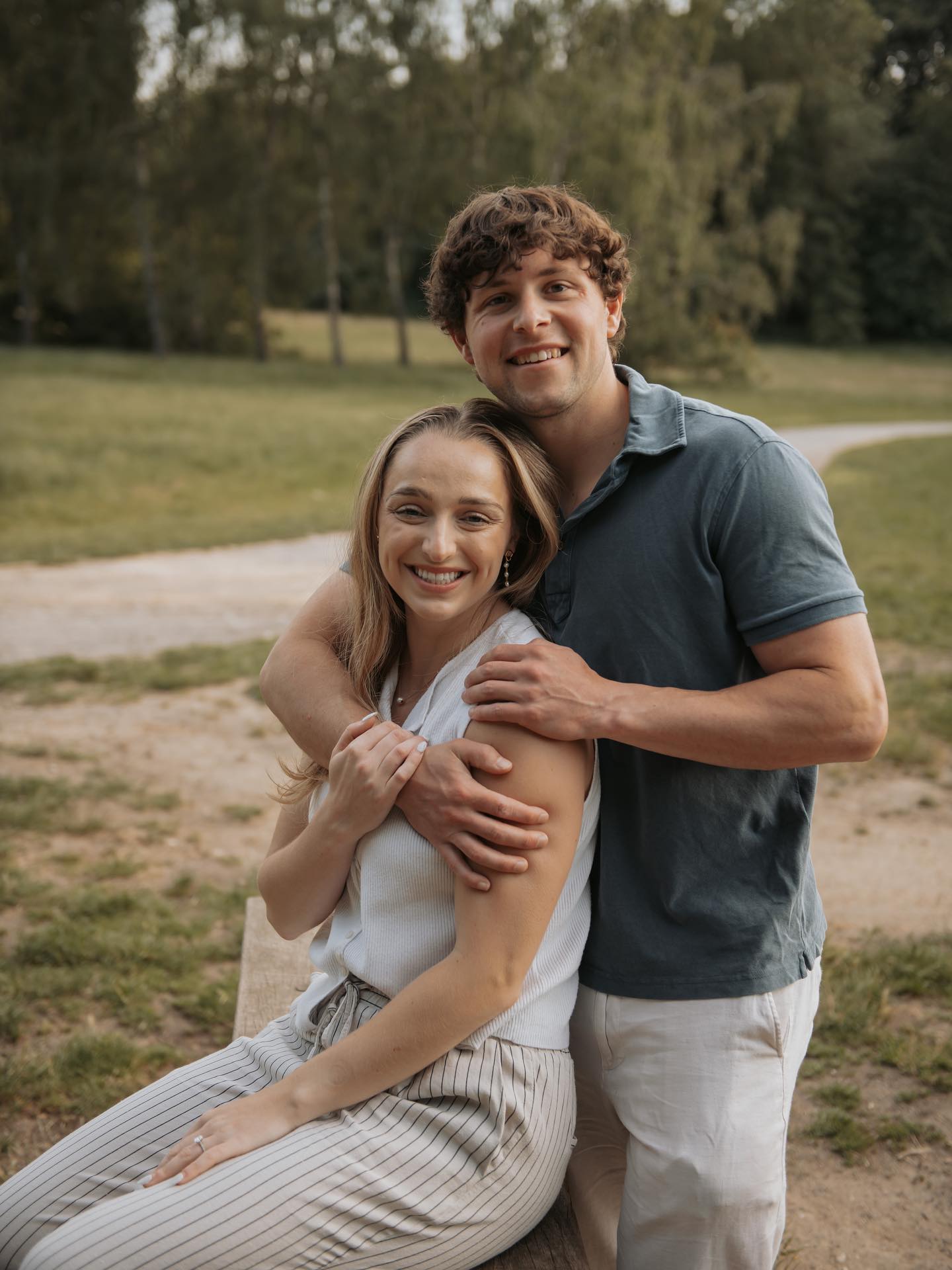 I had the most special evening with L&H capturing their love just weeks before their wedding in July ✨ marking my 10th pre-wedding session of the year!! Summer evenings are truly made for these kinds of sessions 🫶🏼
#londonweddingphotographer
#kentweddingphotographer #engagementphotoshoot
#bexleyweddingphotographer #sidcupweddingphotographer
#londonweddingphotographer #kentweddingphotographer #weddingphotos