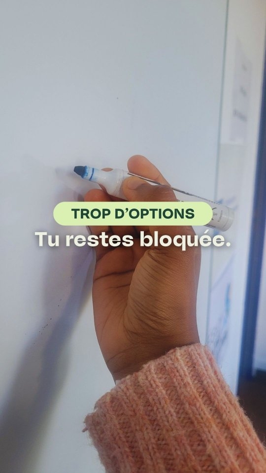 3 questions pour t'aider à faire le tri :
1. Dans quel contexte cette idée m'est-elle venue ? (Un vrai désir une frustration, une opportunité, une comparaison...)
2. À quel point ai-je réellement envie de concrétiser cette idée de 0 à 10
3. Si je devais consacrer les 6 prochains mois à cette idée, ai-je vraiment envie de le faire ?
Objectif : plus de clarté pour plus de mouvement !
Enregistre ce post pour ces moments où ta tête est en PLS 😅 parce que trop d'idées se bousculent.
----
#entrepreneuriatfeminin #coachingcarriere #coachingentrepreneure #entrepreneusefrançaise
