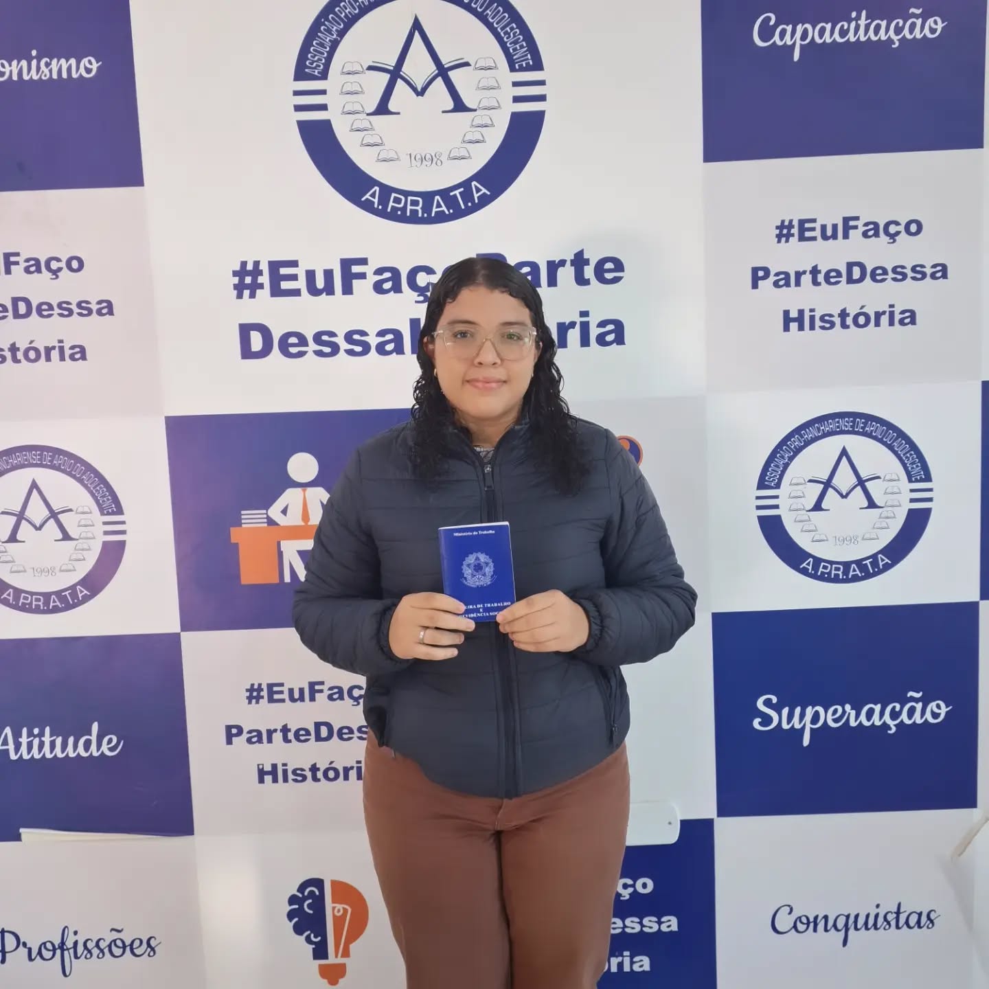 🎉👏 Temos mais uma conquista para comemorar!
É com muita alegria que anunciamos que Maria Vitória é a mais nova Jovem Aprendiz contratada pela nossa empresa parceira Palmali. 🌟
Essa oportunidade representa um importante passo em sua trajetória profissional, repleta de aprendizado, desenvolvimento e novas experiências.
Parabéns, Maria Vitória! Desejamos muito sucesso nessa nova etapa. Que essa jornada seja marcada por crescimento, dedicação e grandes conquistas! 💙🚀
#JovemAprendiz #Conquista #PrimeiroEmprego #DesenvolvimentoProfissional #APRATA Palmali Oportunidade FuturoPromissor