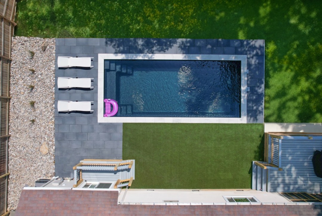 Happy Wednesday! 💦 Big love to our partner @UnilockLife. Dive into swim season with a custom concrete pool and Unilock paver pool deck! The Outdoor Living Designer turns your Wilmington, NC backyard into a poolside paradise. Start designing today! 910-834-4099.
#WilmingtonNC #Landscaping #OutdoorLiving #Unilock #PoolDeck #coastal #design #create #elevate