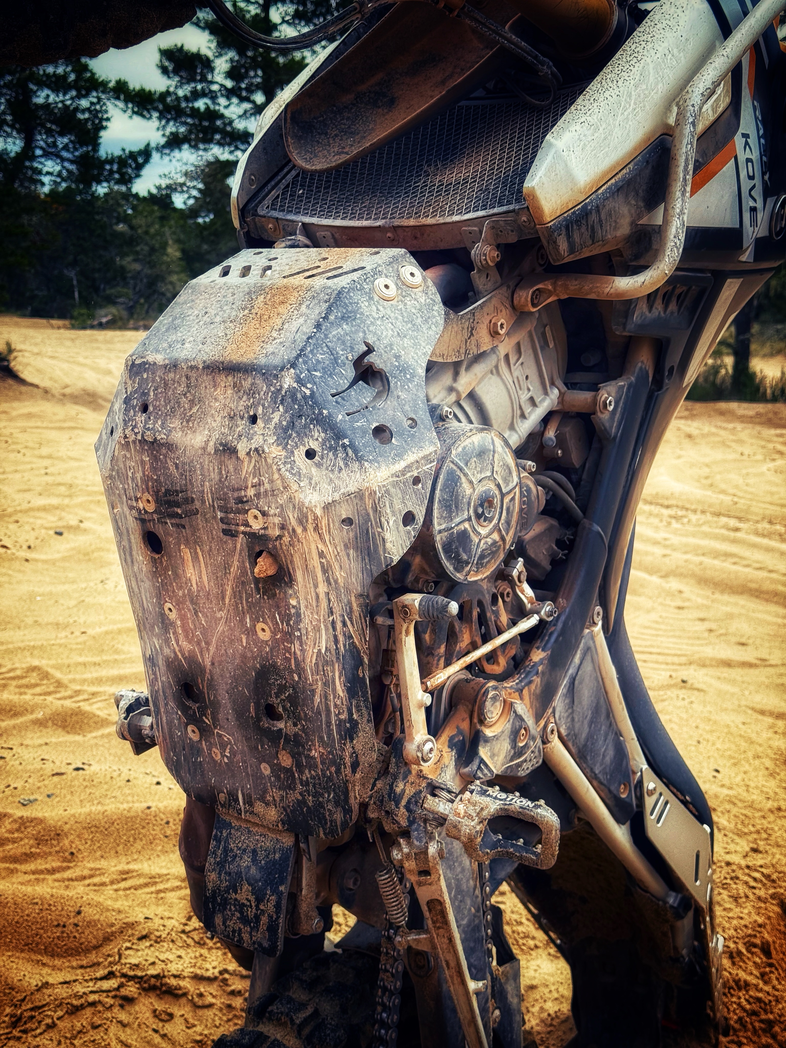 My Camel Gut Guard takes all the abuse so My Kove doesn't :)
The Kove rally 800 has no lower frame rails, so Camel designed this plate to mount off the subframe and not bolt to the motor/oil tank.
So I can keep bashing away and not worry about anything