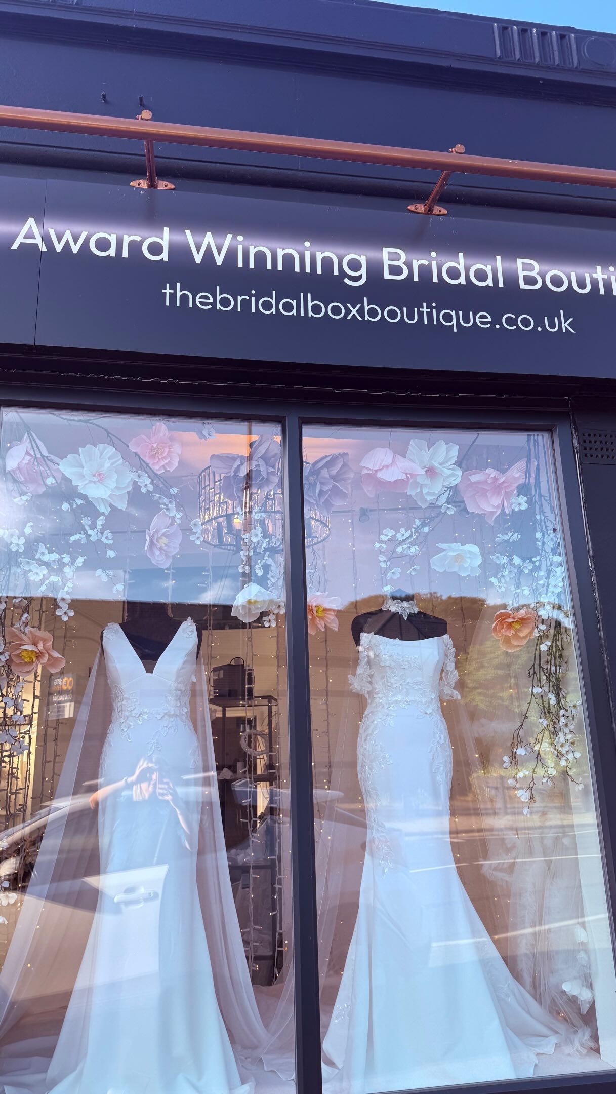 It’s new window time! 😍
For those of you that don’t know, I’m friends with people who live in Stocksbridge (the home of The Bridal Box) and they like to see a new window on a regular basis! 😂 (I get told off if I don’t change it 😂)
I try and do it every week or so, and here’s the latest edition! 🌸🌸
Including dresses by the wonderful @rosa_clara (one is from the new 2027 collection!! 🤩🤩)
We hope you love it! Give us a pip on your horn when you go past if you do! 😍
#boutiquewindow #engaged #yorkshirebridalboutique #sheffield #bridalboutique