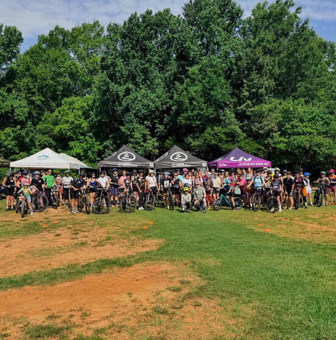 Over 90 women+ and girls... WOW! What an incredible impact WeShred made on the local mountain biking community this Saturday.
Alongside group rides, skills clinics, and on-site coaching, Trips for Kids Charlotte and The Re-Cyclery were proud to support the event by providing free bike repairs throughout the day. Our shop manager, Mari, also led a trailside repair clinic, helping riders gain confidence with basic bike maintenance on the trail.
A huge thank you to @caroline.washam for organizing this amazing event and inviting us to be a part of it! We also loved working alongside @tarheel_trailblazers, @the_right_gear, @gastoncountycomposite and @cltmtbcoach to make it all possible. We can’t wait for the next one! 🚵♀️💚