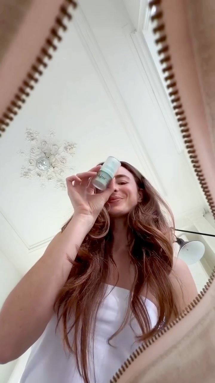 POV: Du packst deine Summer Bag und wir schenken dir eine GRATIS skjur® Tagespflege.
Ab sofort bekommst du beim Kauf von 2 Produkten eine skjur® Tagespflege 30 ml als Goodie dazu.
So hast du deine skincare essentials immer mit dabei! 🧴
#skjur #lichtschutzfaktor #skincareroutine