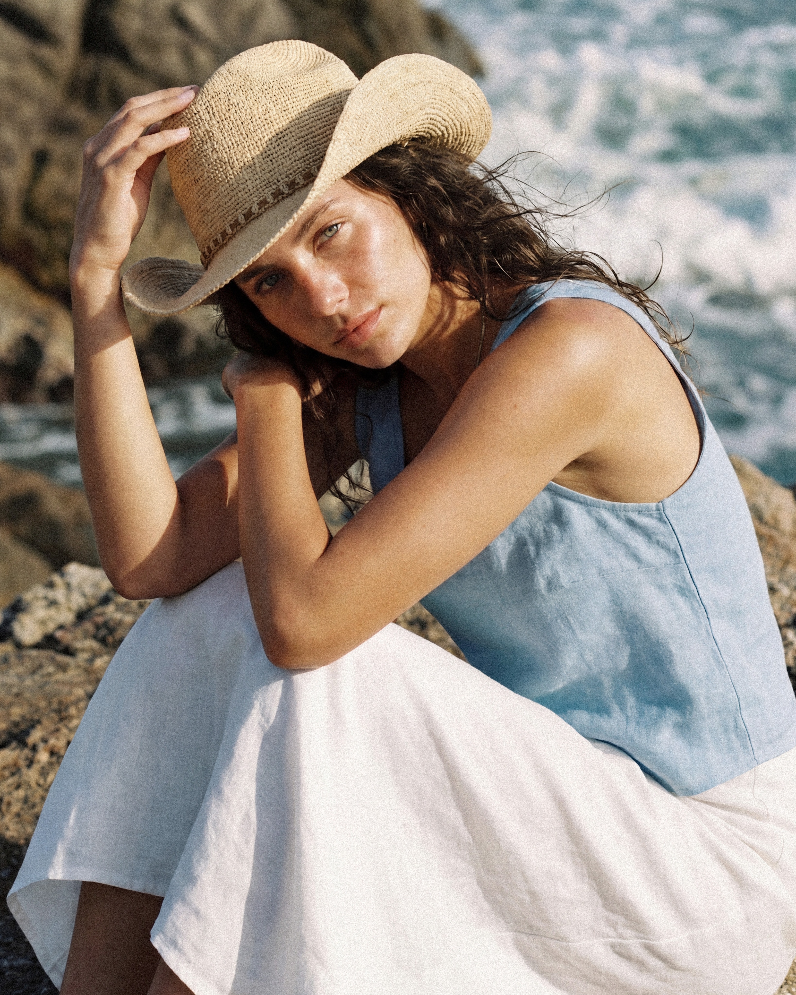 coastal cowgirl 🌊🤎✨
cowgirl hats are the ultimate staple for summer and we've got them all.
check out this hat and the rest of our cowgirl hat collection on our website, link in bio 🔗
#cheveuxcorp #cowgirlhat #western #wholesalehat
