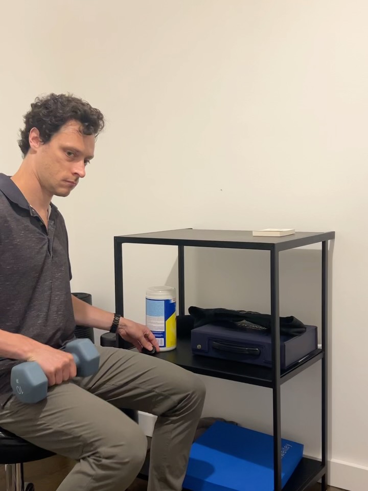Tendonitis is a common cause of elbow pain. The tendon can get inflamed from over activity causing pain during movement. It can also start to atrophy from lack of movement and cause tendon issues. We want to walk that fine line of loading but not overdoing it. The elbow has several different tendons that this issue can pop up in. Here are some exercises for the wrist extensor tendon, wrist flexor tendon and the pronator teres tendon which are common problem sites. These movements are a great place to get started in Sports Chiropractic. Feel free to reach out for one-on-one rehab-focused care in regard to your elbow pain to find out which ones make the most sense for you.
#elbowpaintreatment #chiro #williamsburgbrooklyn #mdt #movementismedicine
Elbow pain relief in Williamsburg, Brooklyn