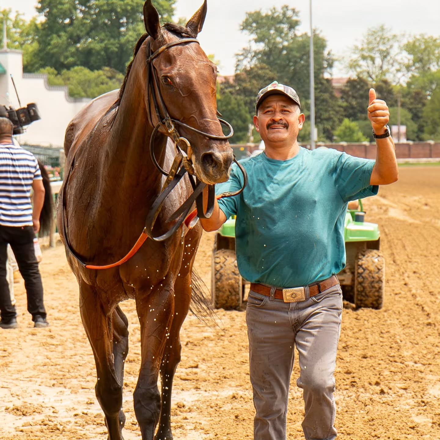 WINNER! Last-to-FIRST for 6yo ZAPRUDER with Martin Garcia aboard. Broke slow from the gate, trailed the field until the top of the stretch where he swung 7 wide and brought it home for the team! Congratulations to all connections!