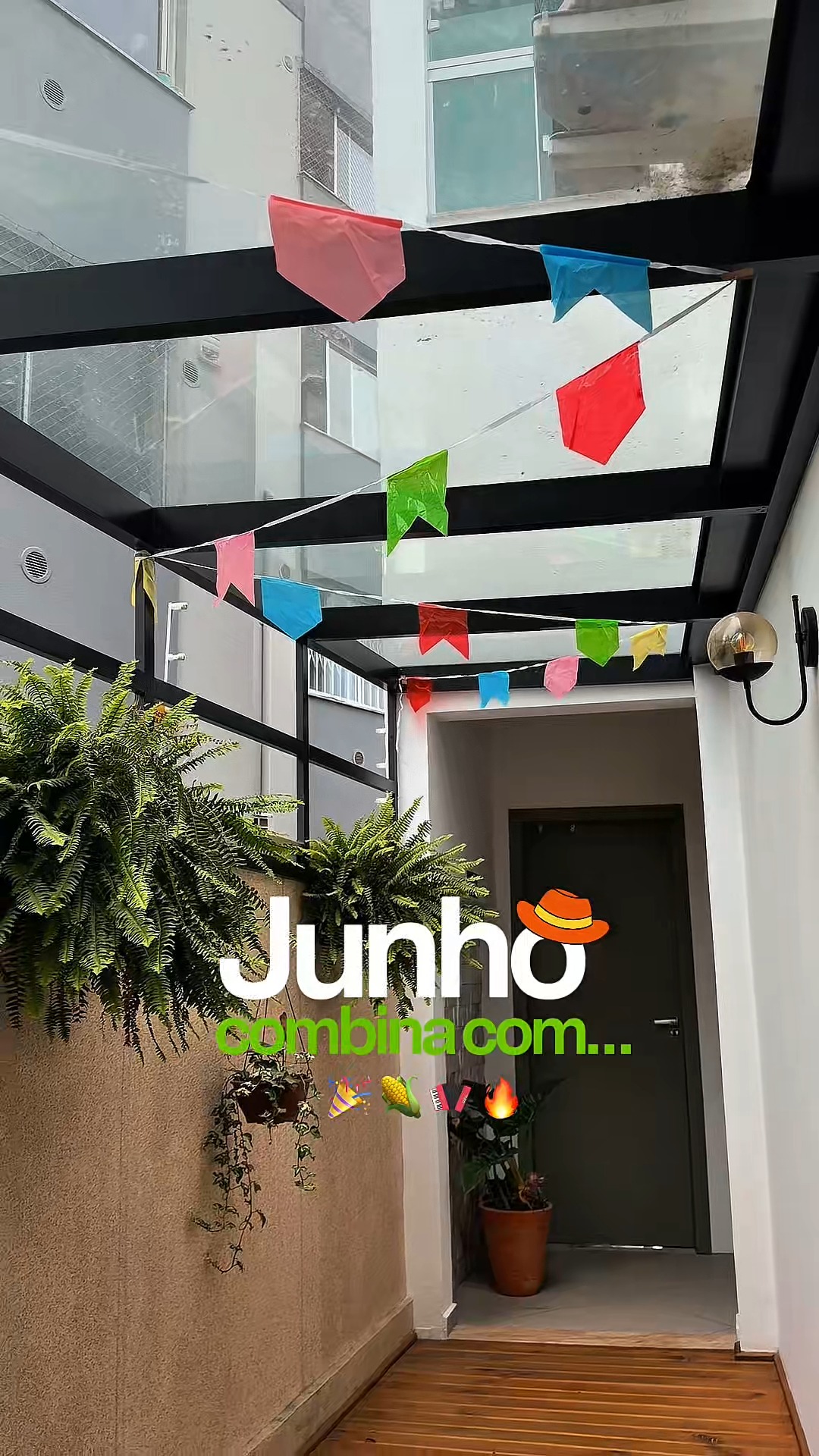 Está chegando o melhor arraiá do ano! 🌽🎉
Amanhã, dia 25/06, acontece o Arraiá da Clínica Lorem! 🤠✨
Preparamos uma tarde especial para receber nossos pacientes e amigos com muita alegria, comidas típicas, decoração temática e aquele clima gostoso de festa junina que todo mundo adora.
Vista sua camisa xadrez, traga sua animação e venha aproveitar com a gente!
📅 25/06
📍 Av. José Eugênio Müller, 1079 - Vila Operaria