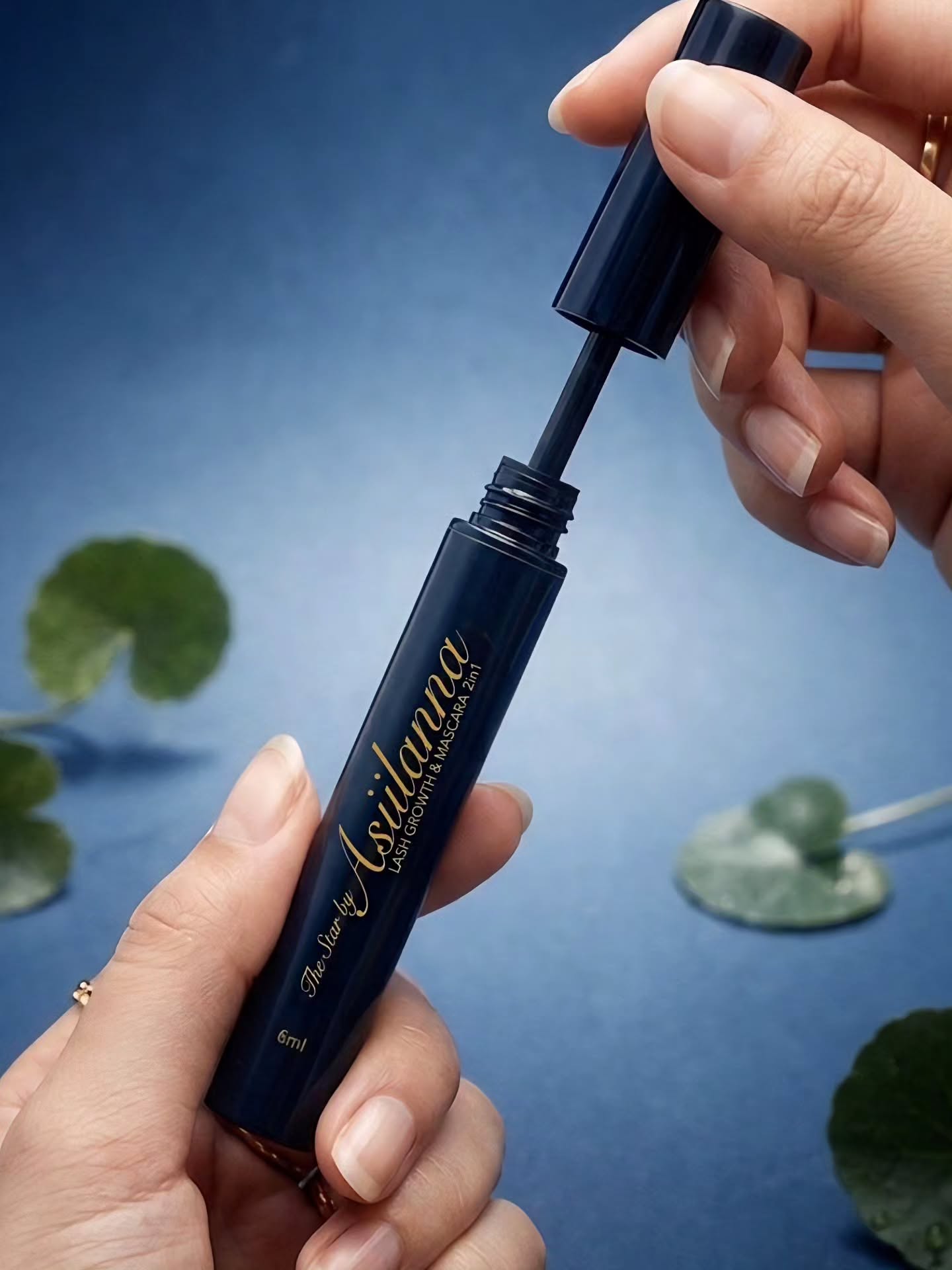 38ºC tubing mascara with eyelash growth serum. Strengthening & lengthening lashes inside-out without harmful ingredients. Longlasting & waterproof, but easy removal with only warm water. Removing without cotton pads and harsh cleansers that damage lashes and dry out the skin. 👑
When only the best is enough!
#lashgrowthandmascara2in1 #original #tubingmascara #mascarawithlashserum #queen