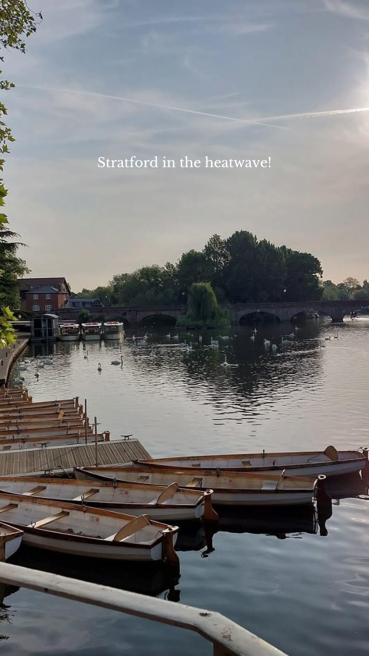 What better way to enjoy a stay in Stratford-upon- Avon than just messin' about on the River when the summer temperatures peak? We're loving a splash around, keeping cool and making memories! Stay at The Townhouse and enjoy everything Stratford has to offer right on your doorstep – riverside adventures, great food, historic charm, and those long warm evenings we wait all year for.
Ready for a summer escape? 🌞
Book your stay today and make the most of the sunshine while it lasts.
#StratfordUponAvon #RiverAvon #HeatwaveUK #SummerStaycation #TheTownhouse Warwickshire UKGetaway VisitStratford StaycationUK