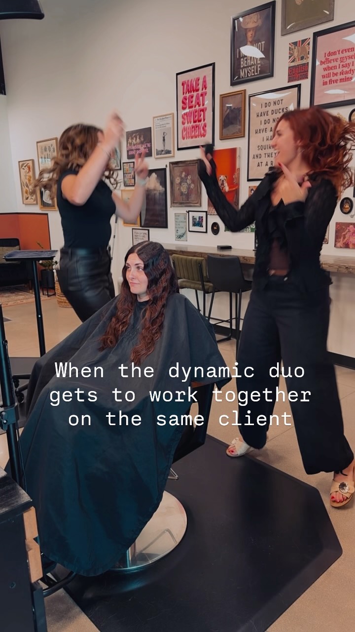 There’s always a pair that is having way too much fun 🤪
Come enjoy a little comedy, drinks, and great hair at L U M I N
#luminhairstudio #hairsalon #avedasalon #aveda